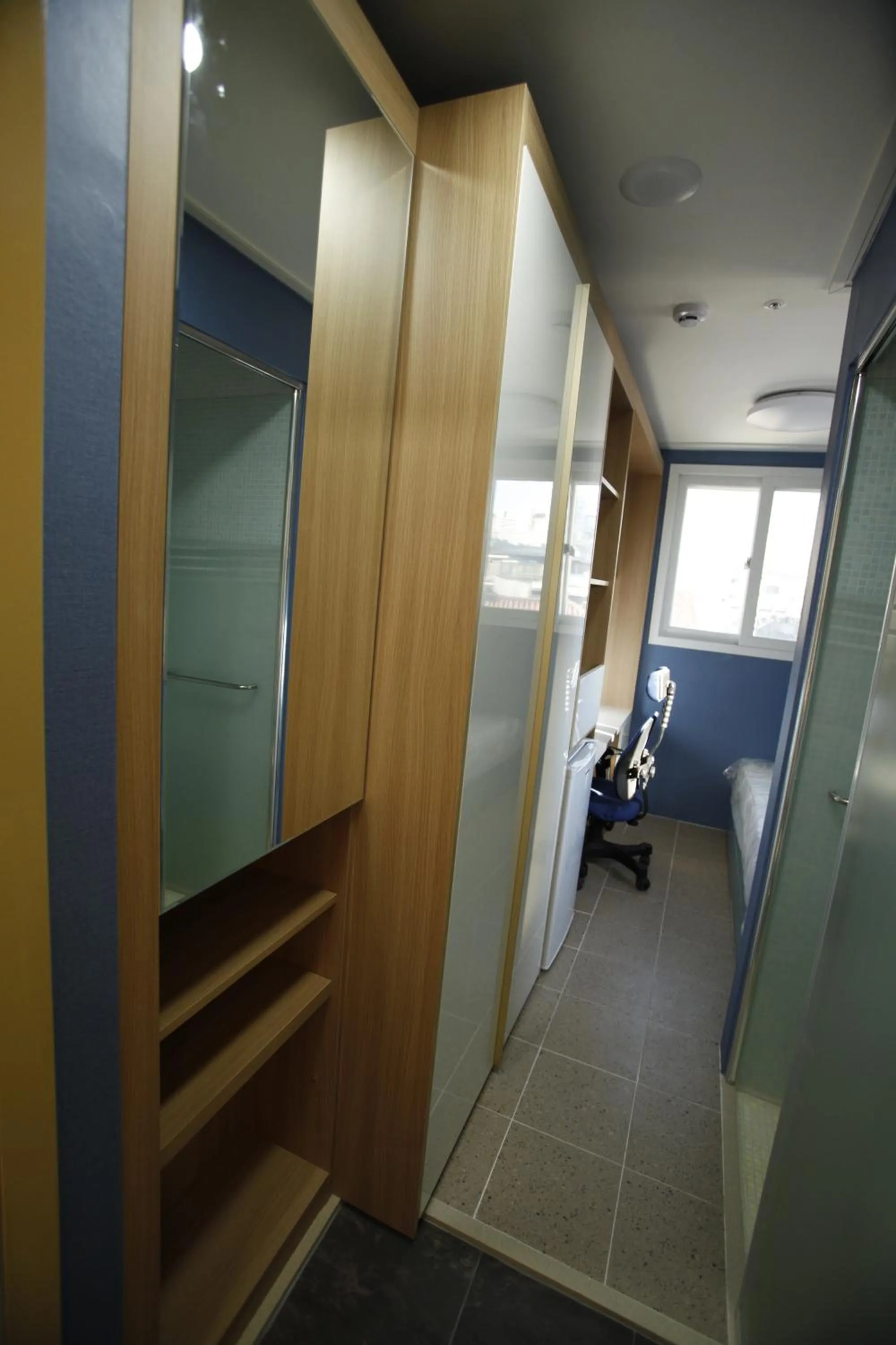 wardrobe, Bed in The Core Albergue