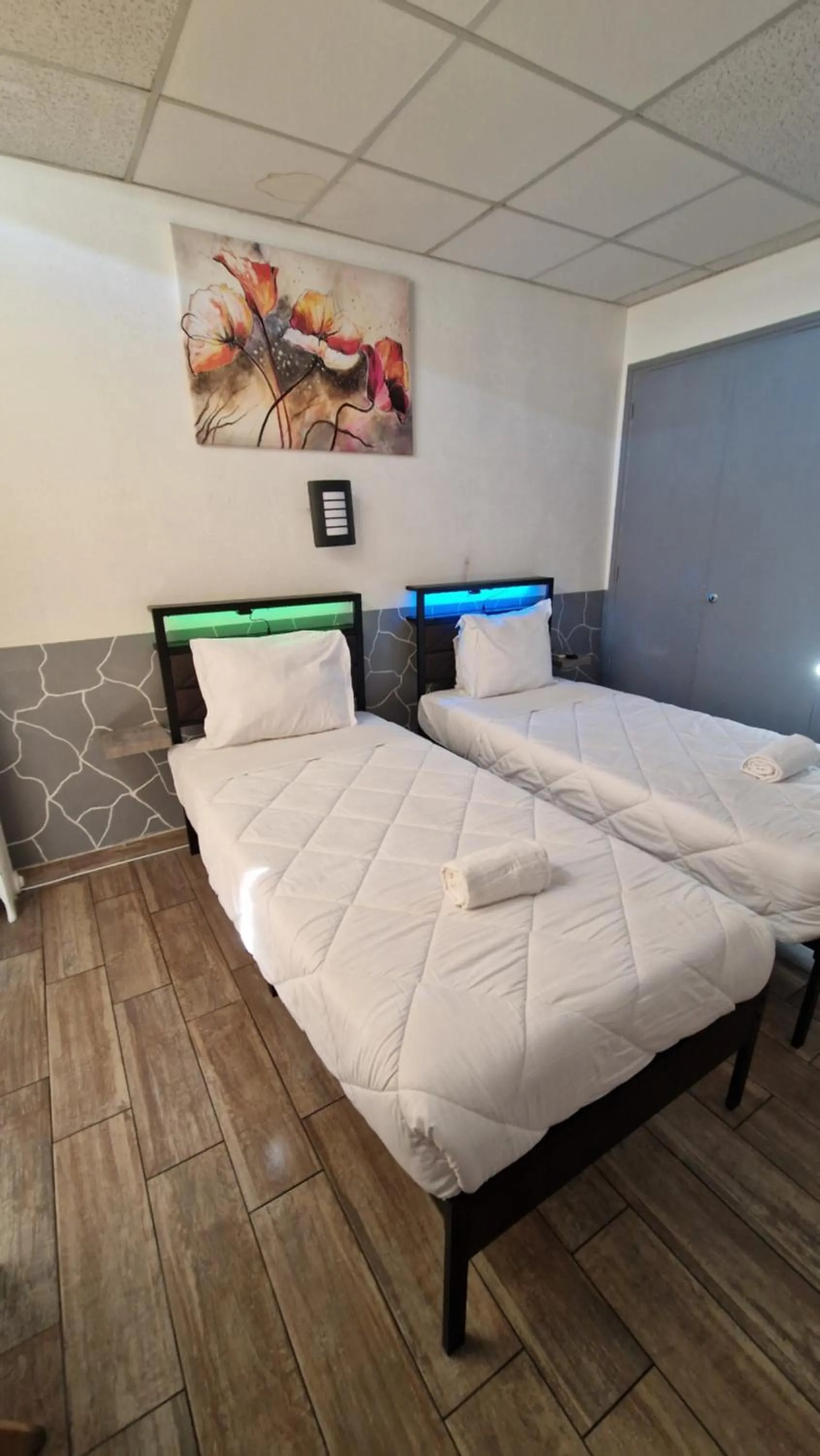 Bed in Hôtel du Nord