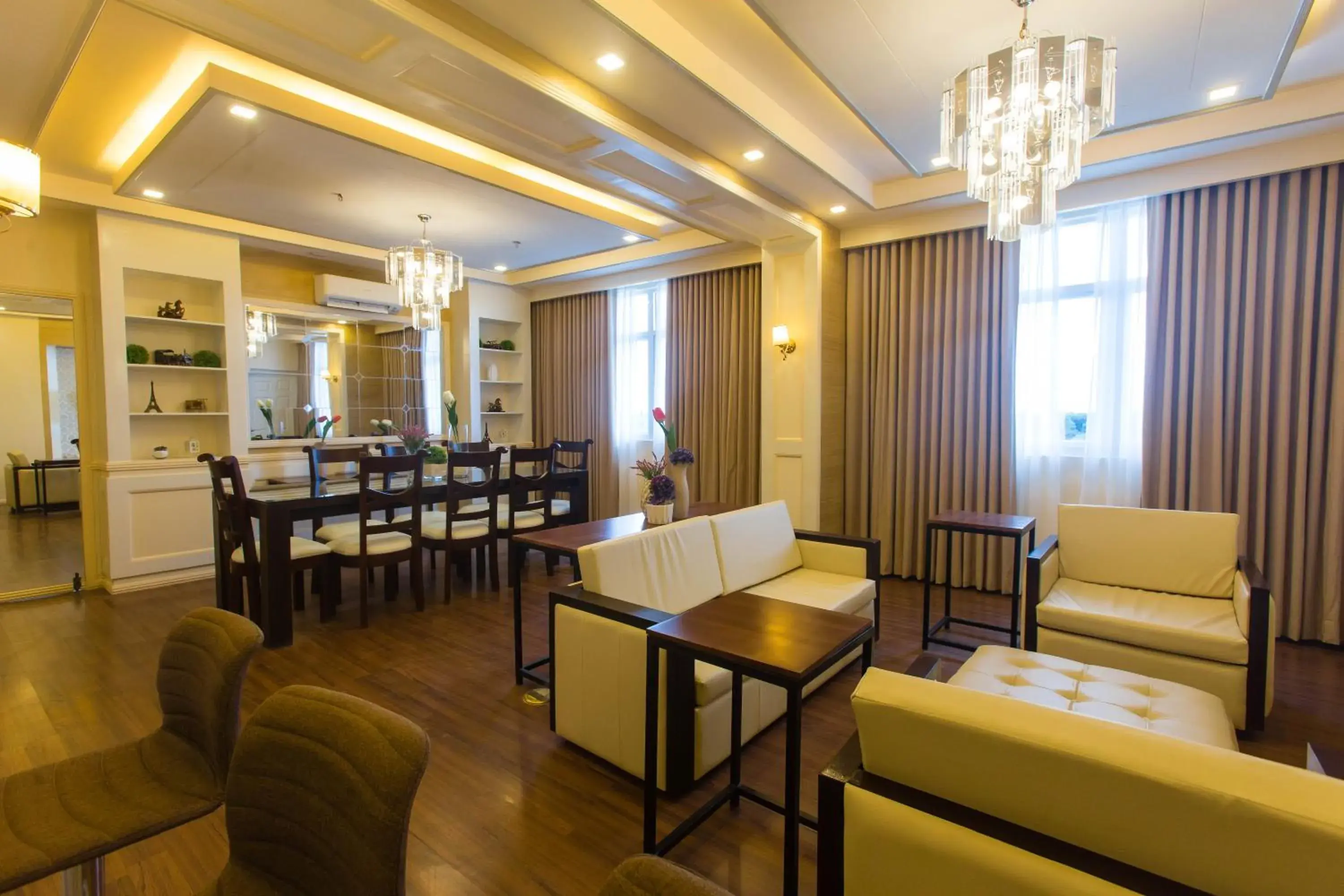 Living room in Iloilo Gateway Hotel and Suites Living room in Iloilo Gateway Hotel and Suites