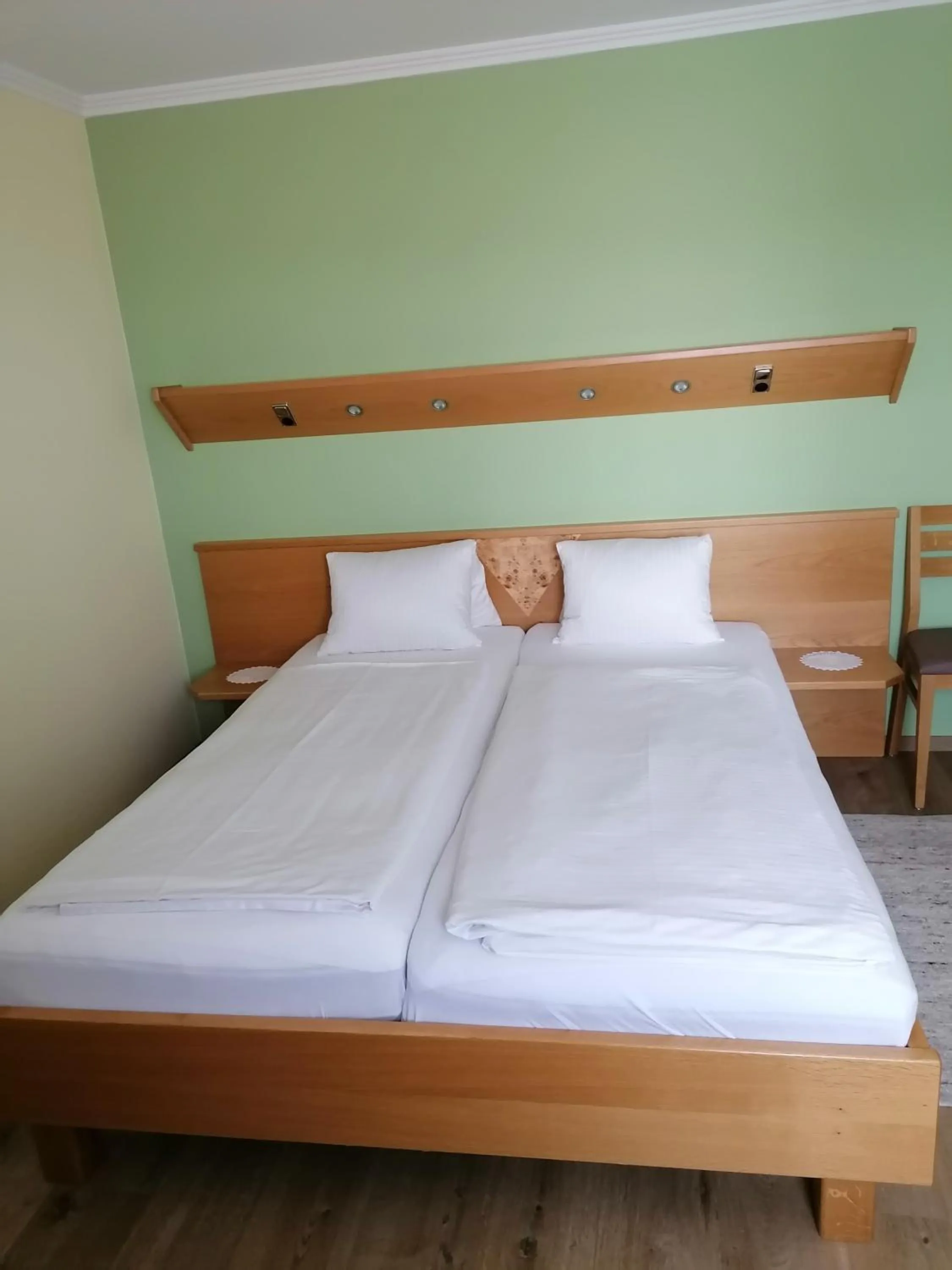 Bed in Kirchenwirt Mirth