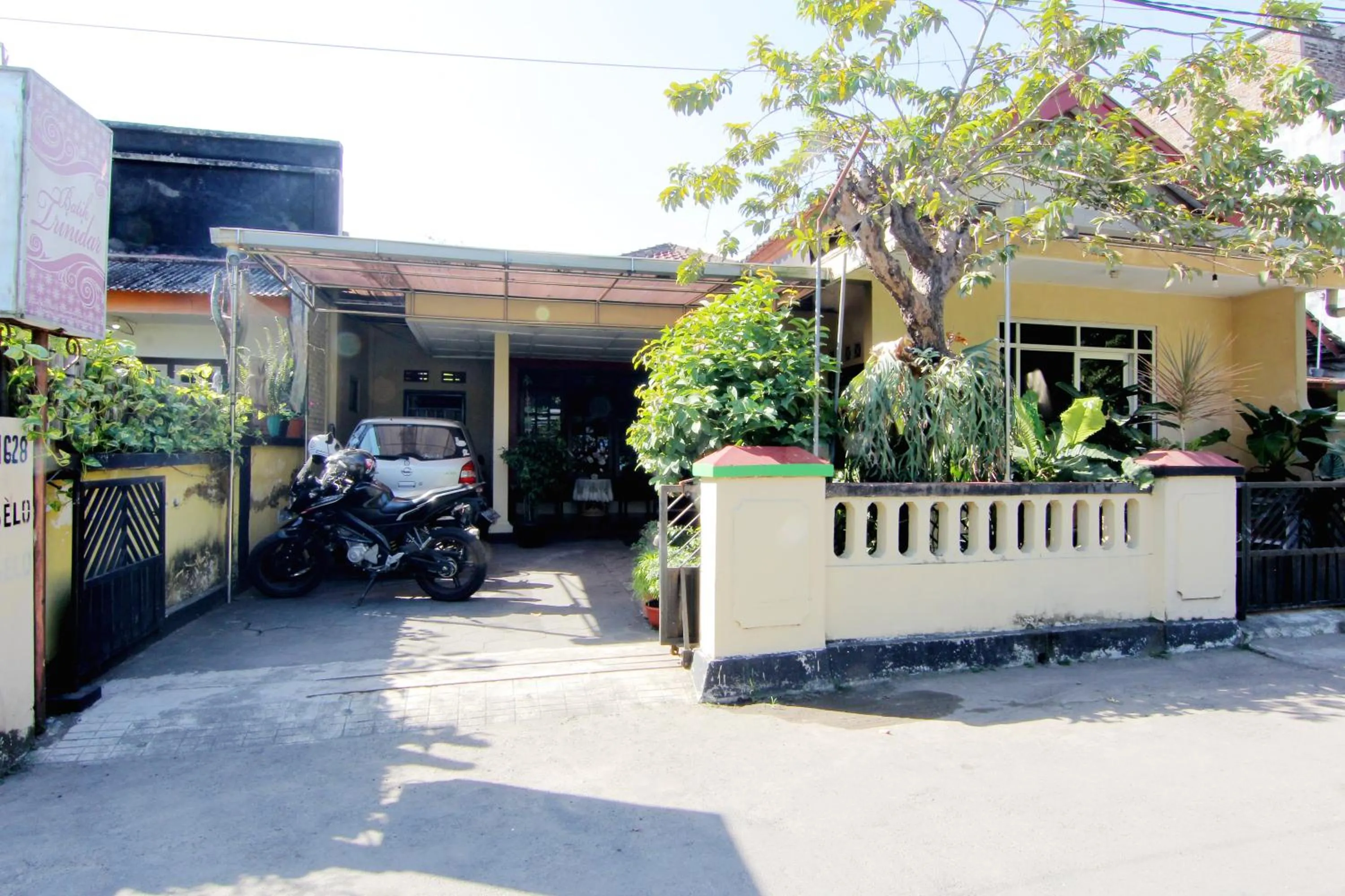 Property building in Batik Trinidar Homestay
