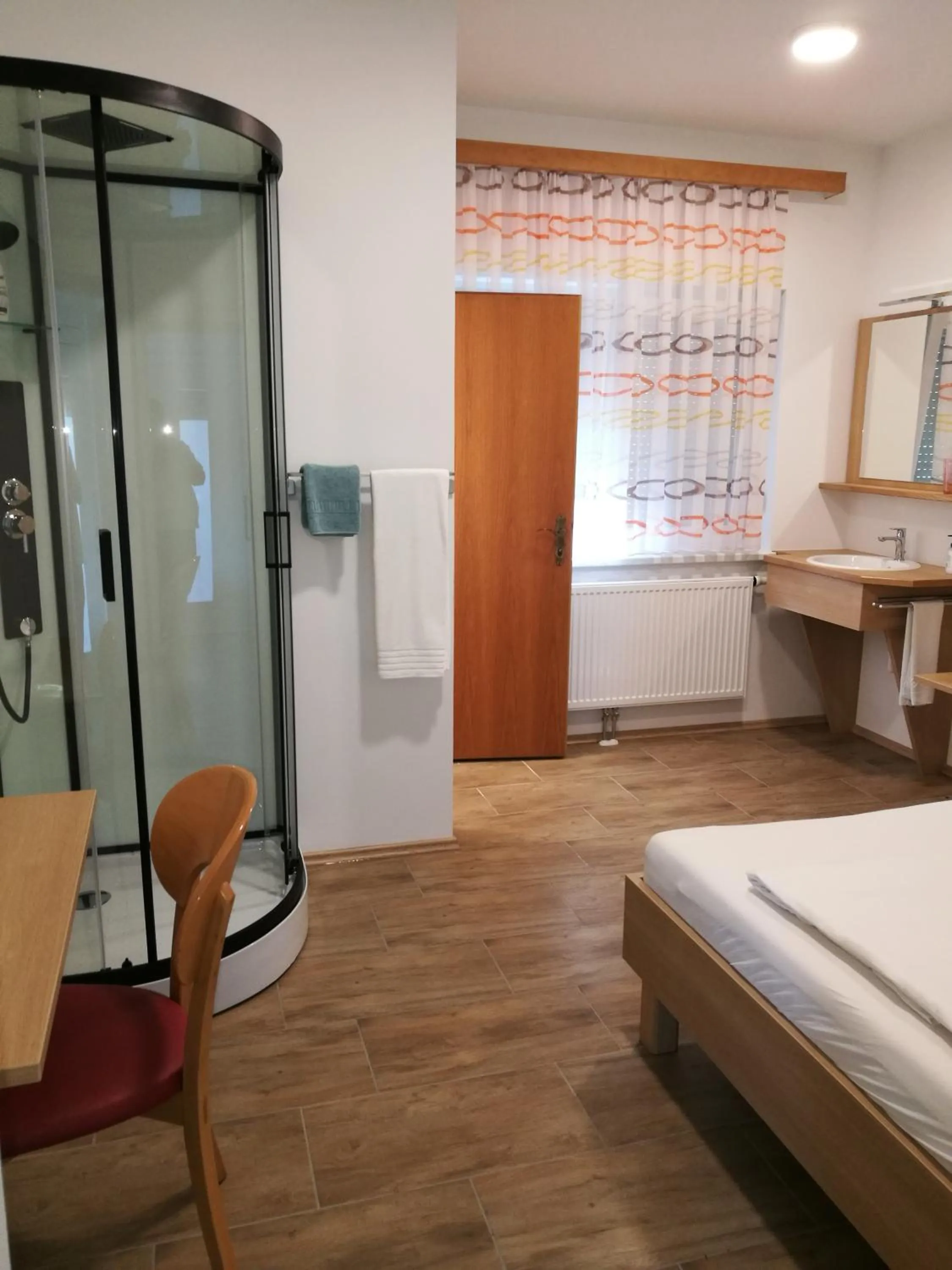 Bed in Dorf-Zimmer Mirth