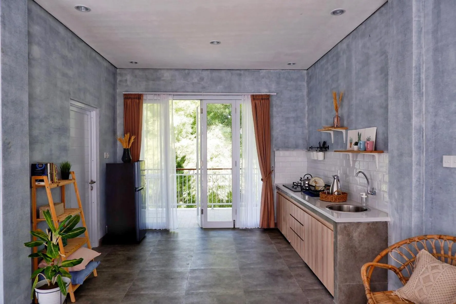 Kitchen or kitchenette in The Sloth Bali