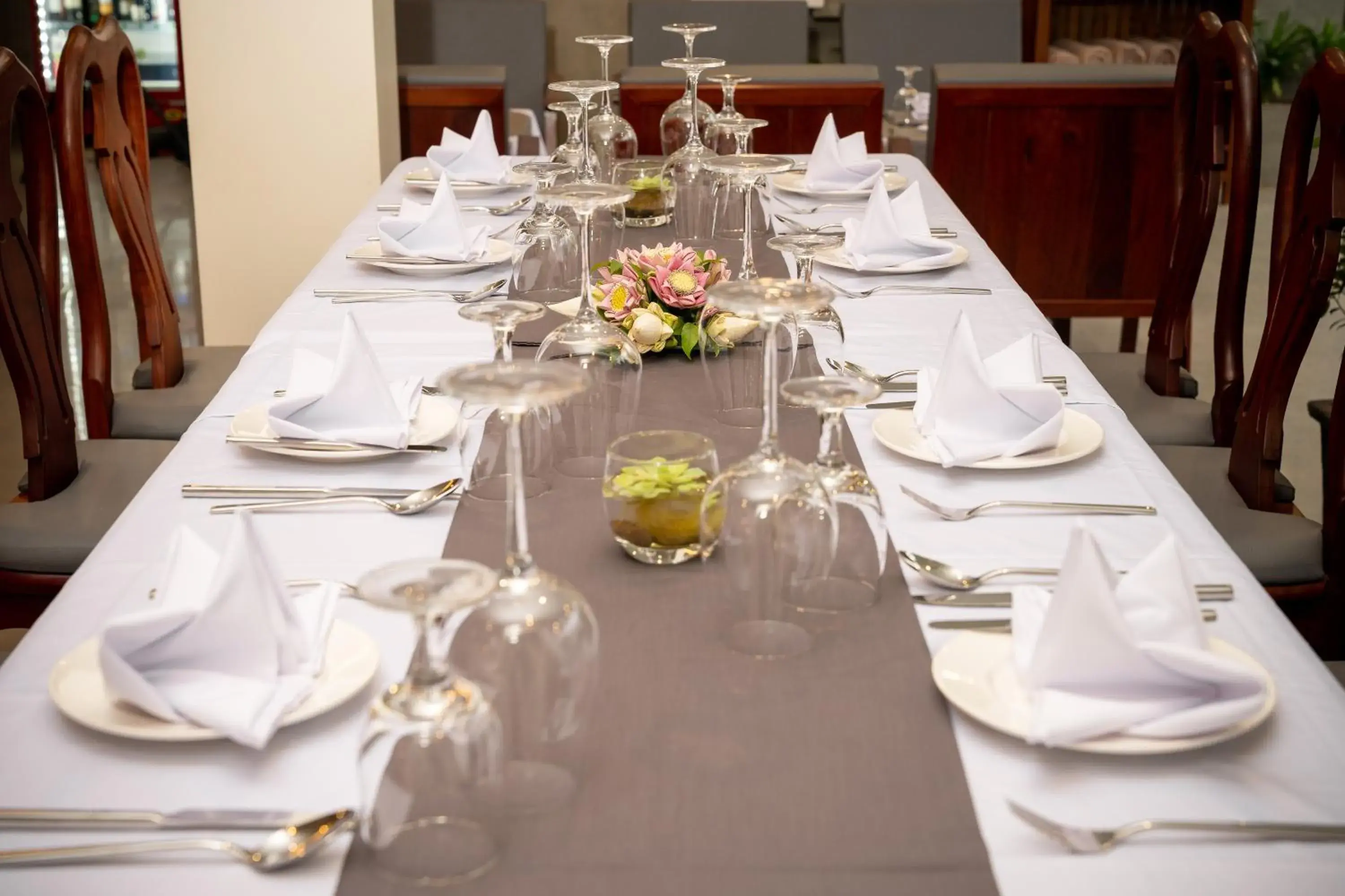 Restaurant/places to eat in Mony Reach Angkor Hotel Restaurant/places to eat in Mony Reach Angkor Hotel