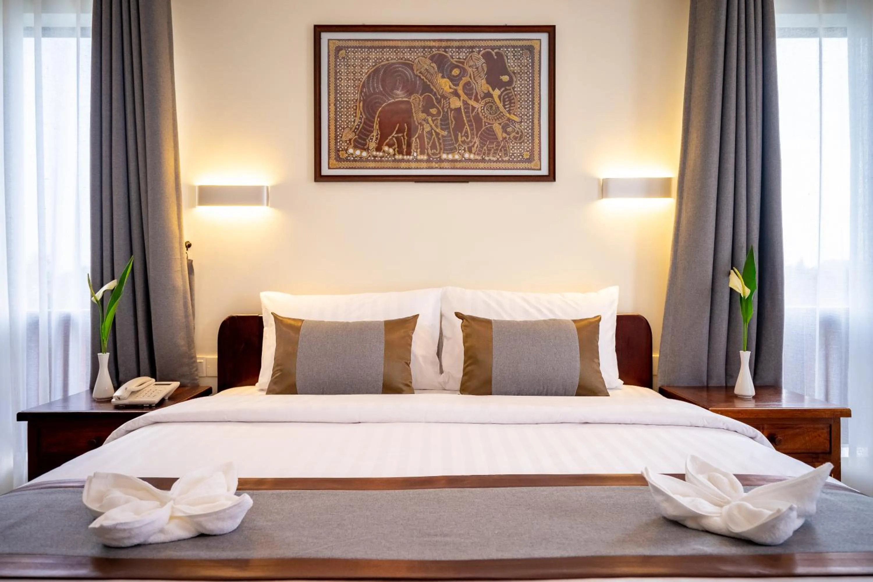 Bed in Mony Reach Angkor Hotel