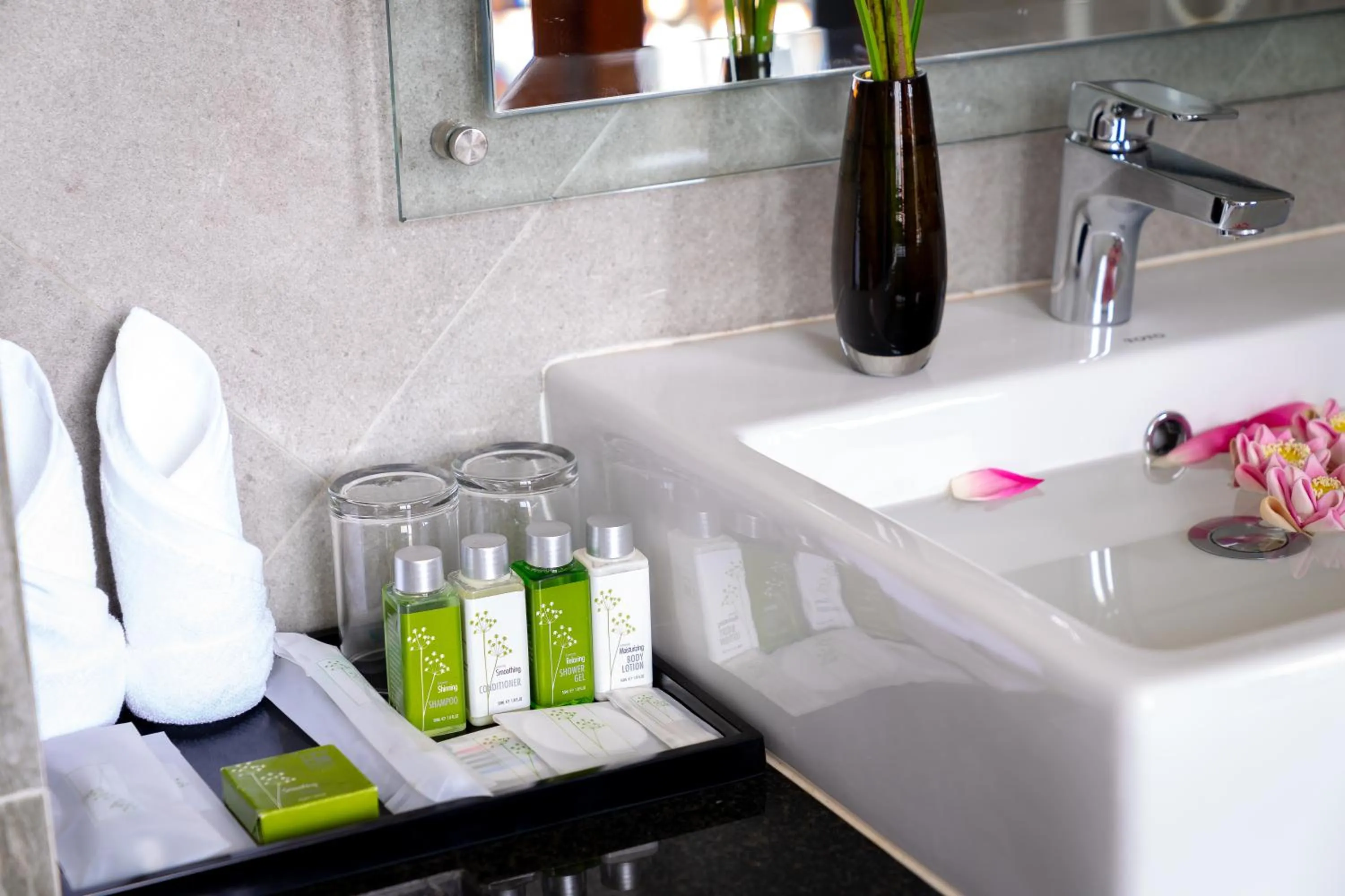 Bathroom in Mony Reach Angkor Hotel