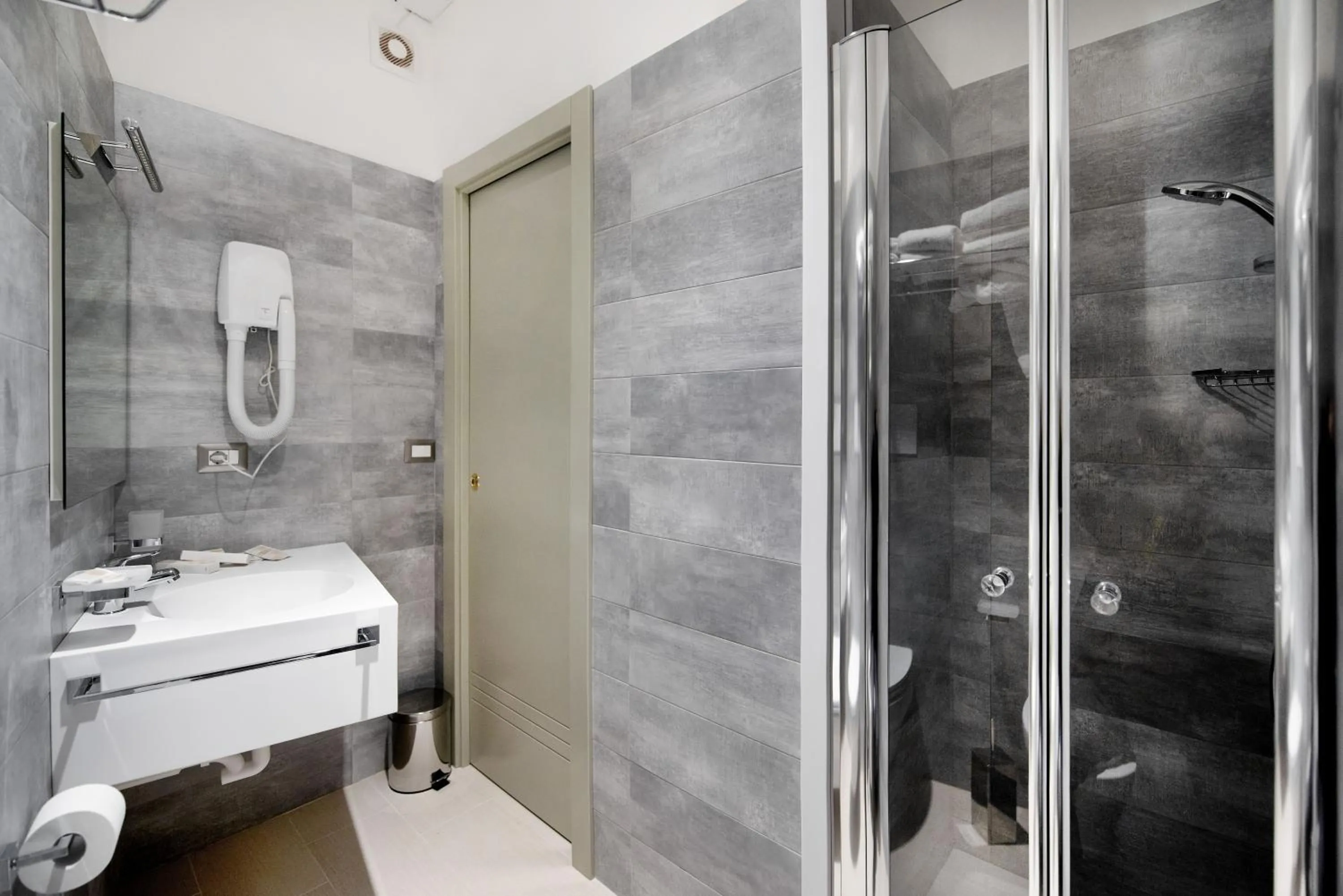 Toilet in Regina Viarum