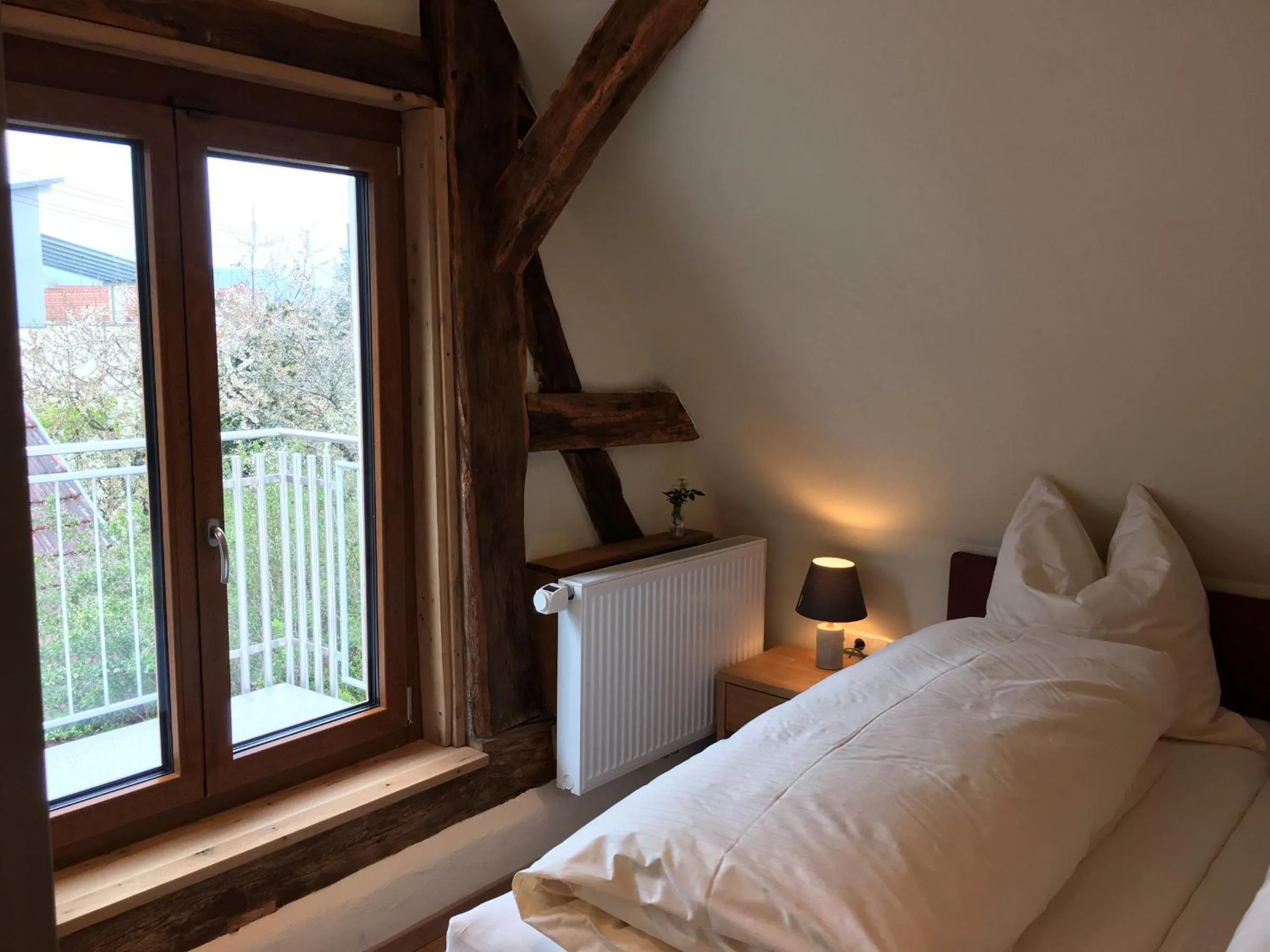 Property building, Bed in Gasthof Zum Ochsen
