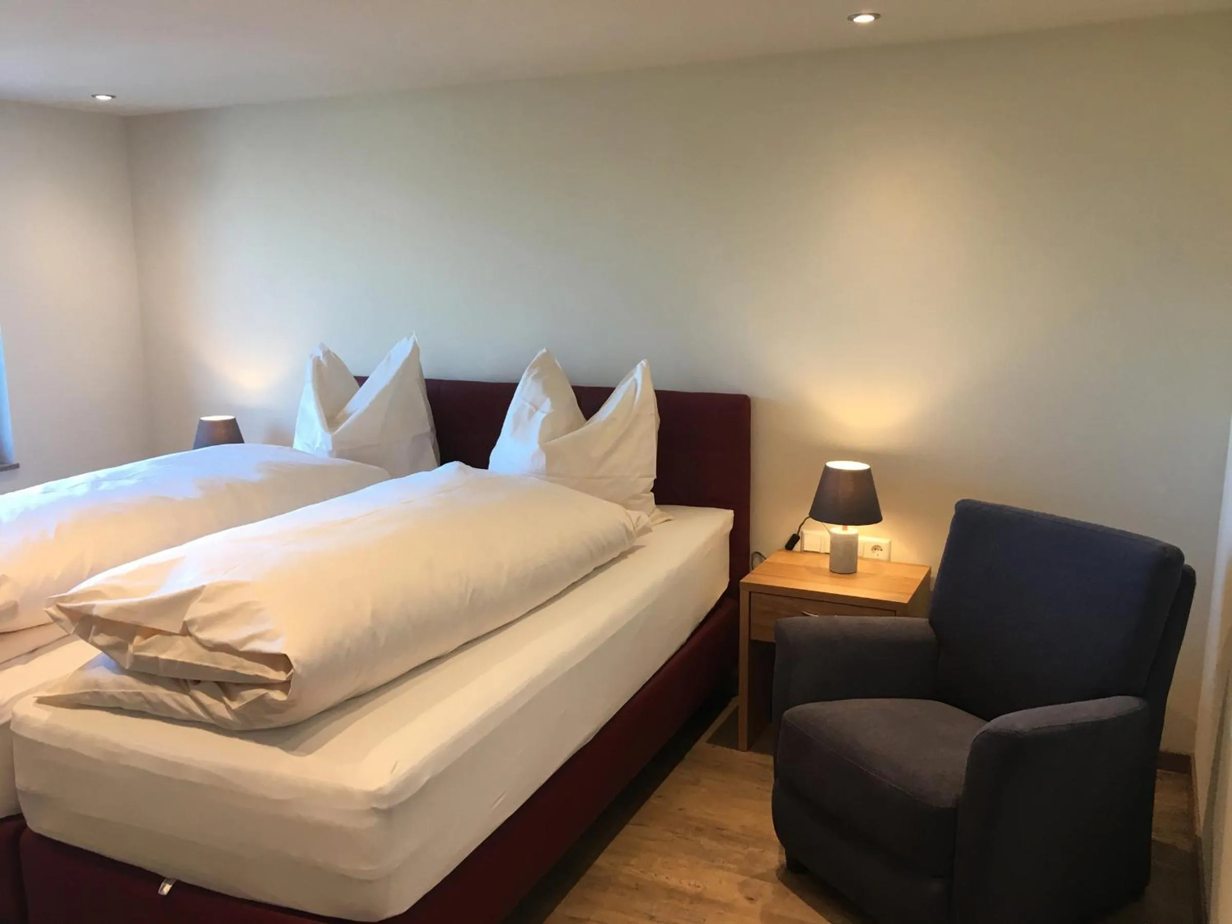 Living room, Bed in Gasthof Zum Ochsen