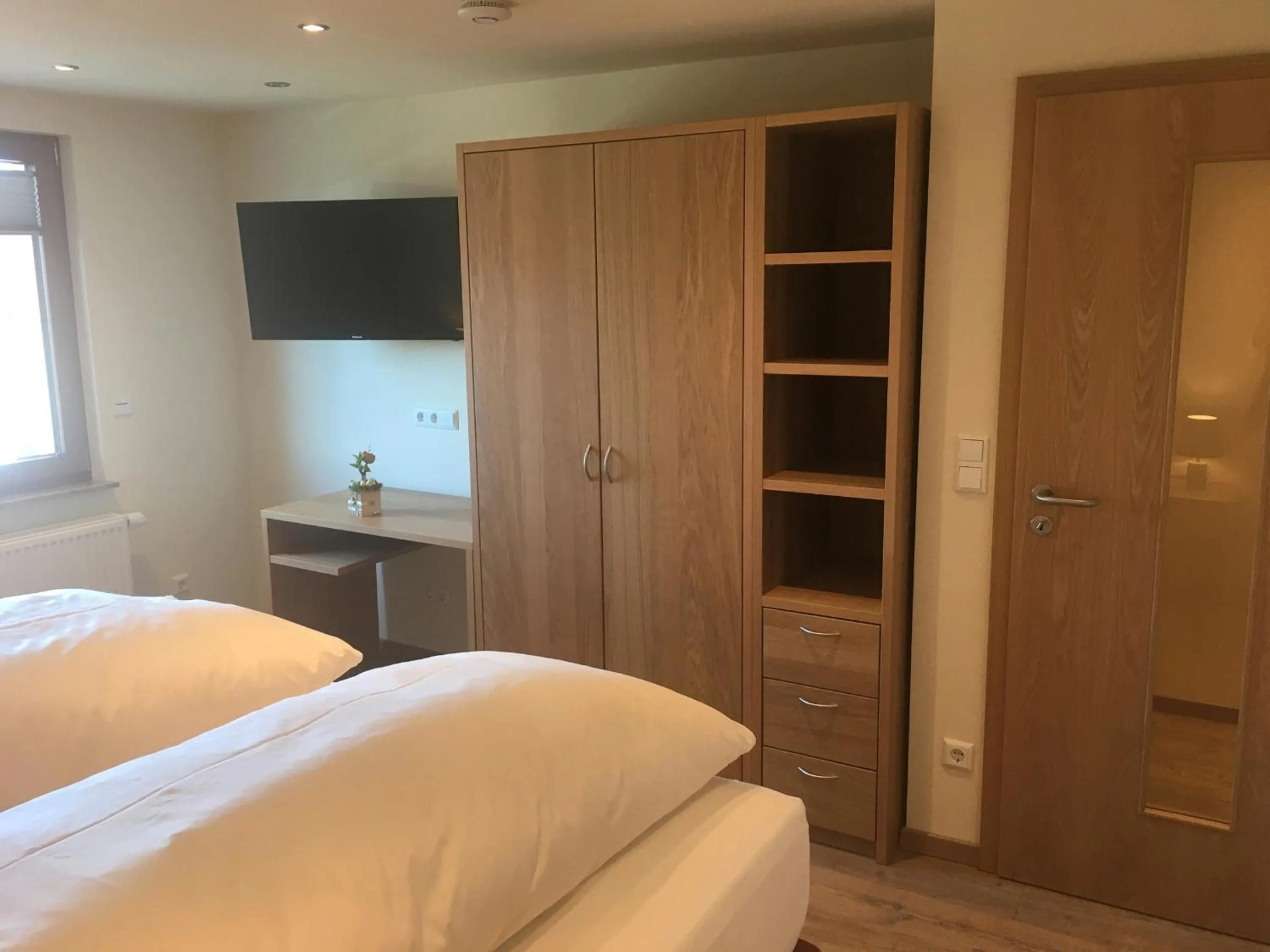 Living room, Bed in Gasthof Zum Ochsen