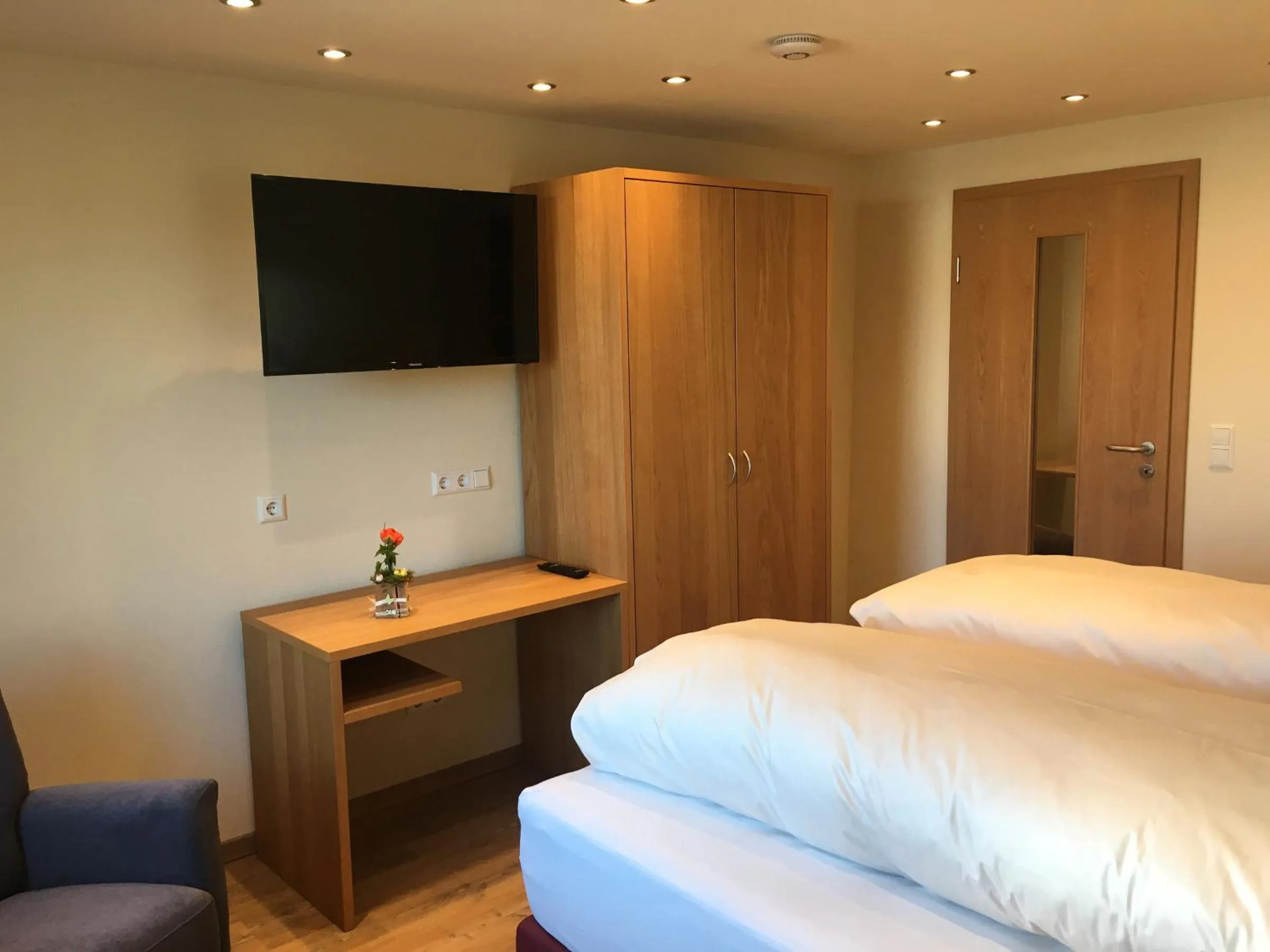 Property building, Bed in Gasthof Zum Ochsen