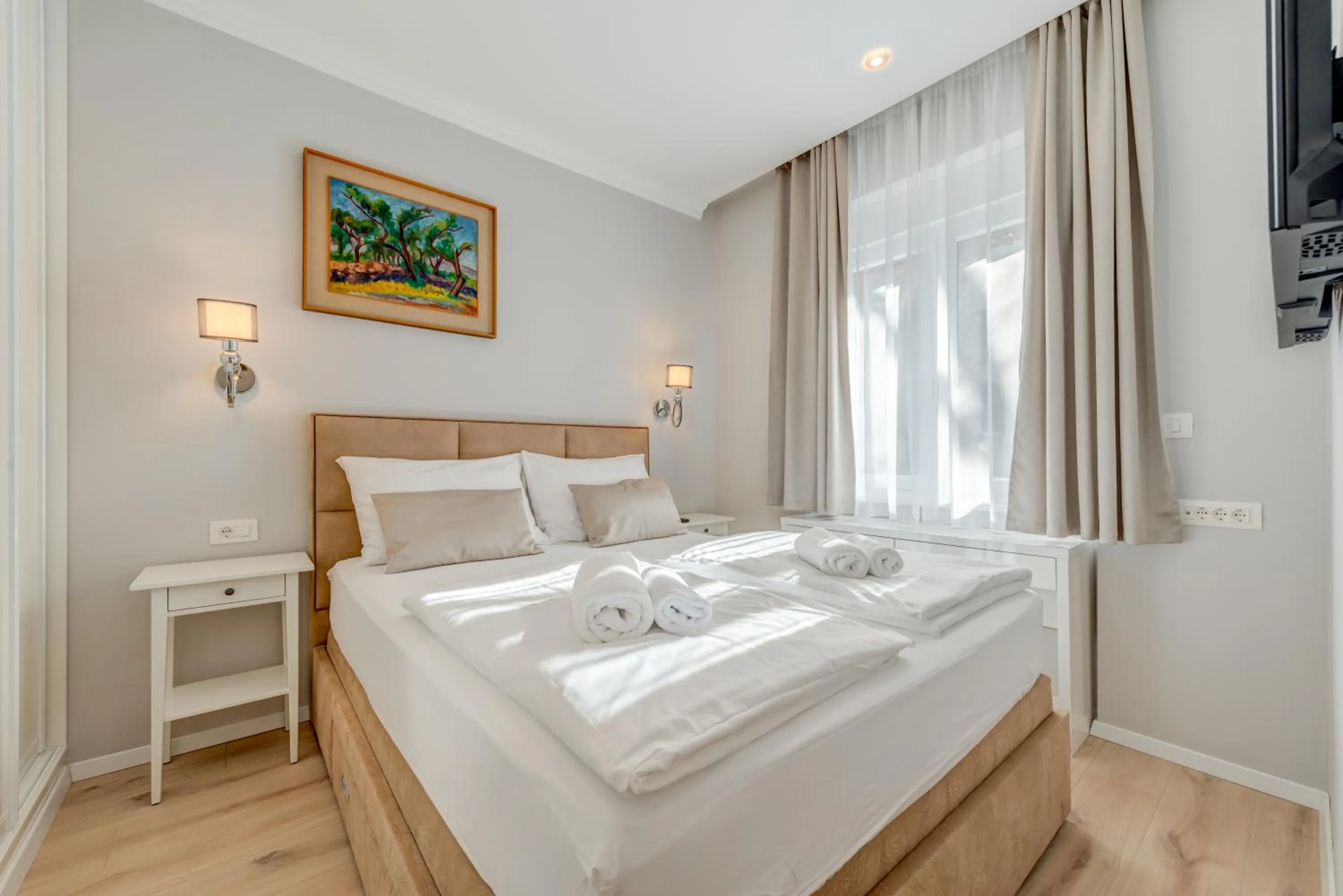 Bedroom, Bed in Piano Suites