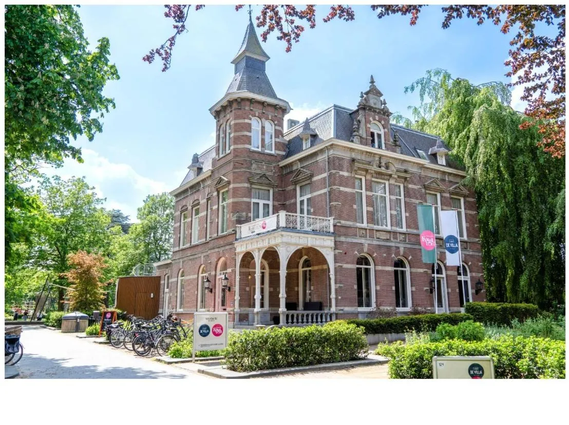 Hotel De Villa