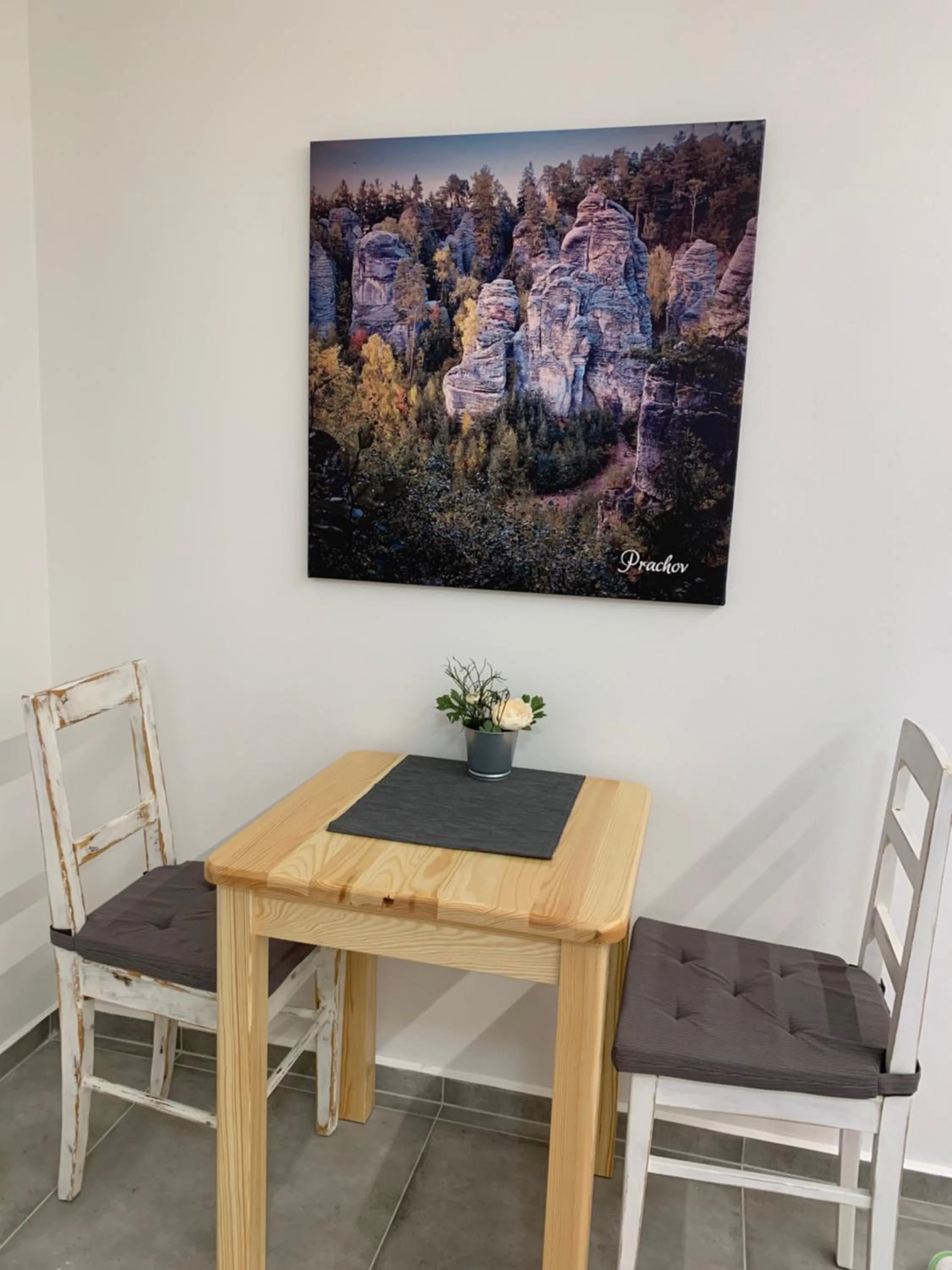 Dining area in Penzion Holín u Prachovských skal