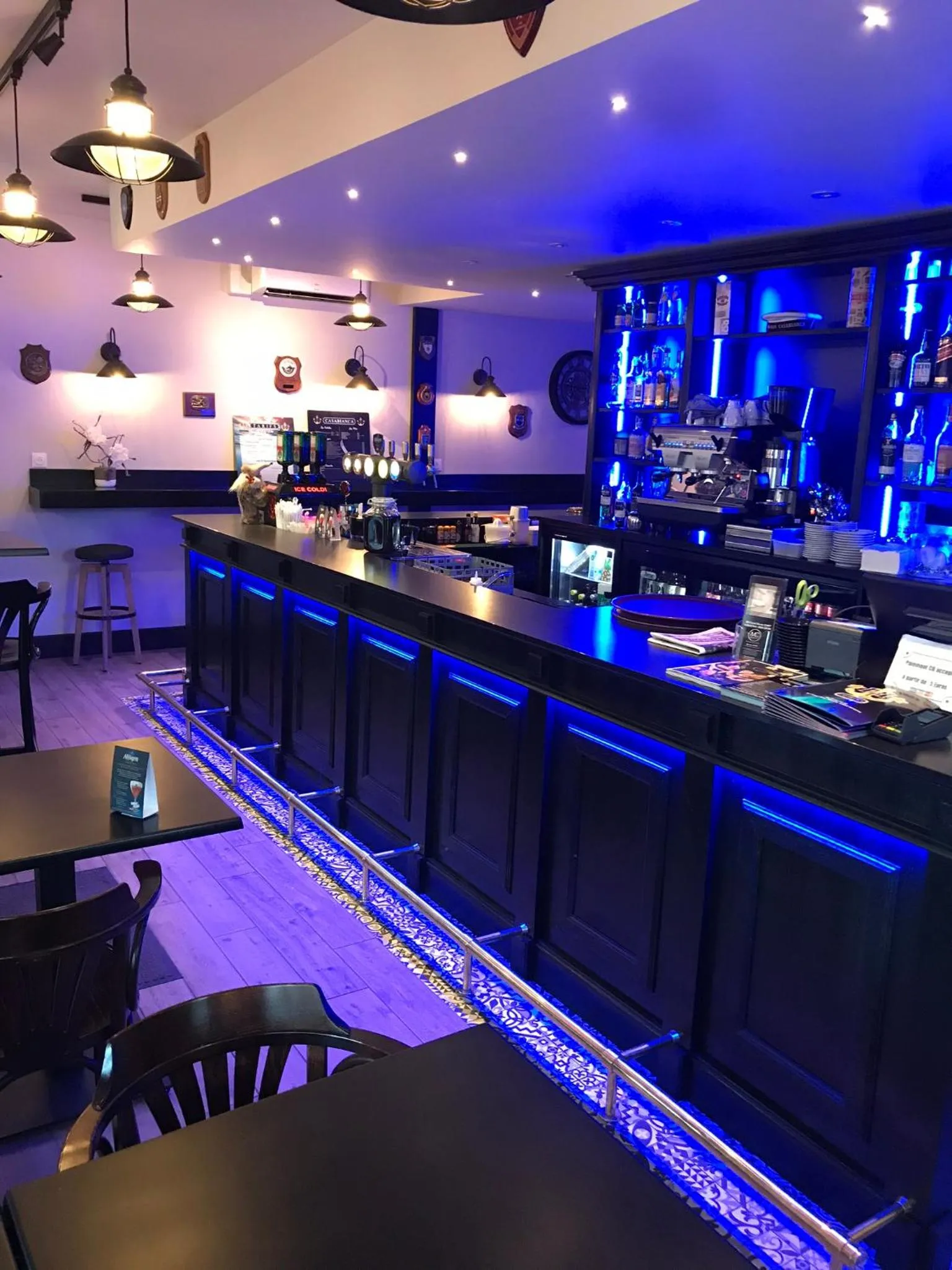 Restaurant/places to eat in Hôtel Casabianca