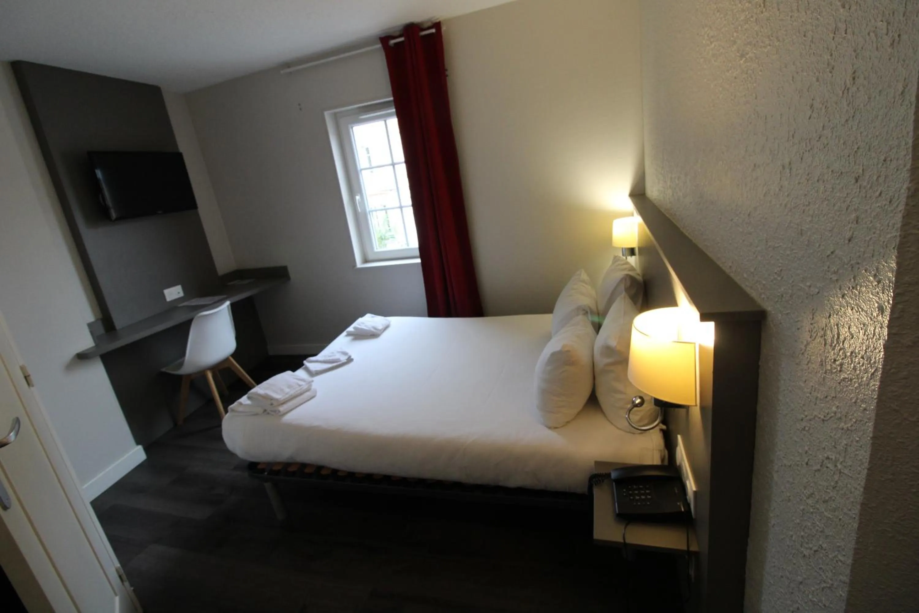 Bedroom in Hôtel Casabianca