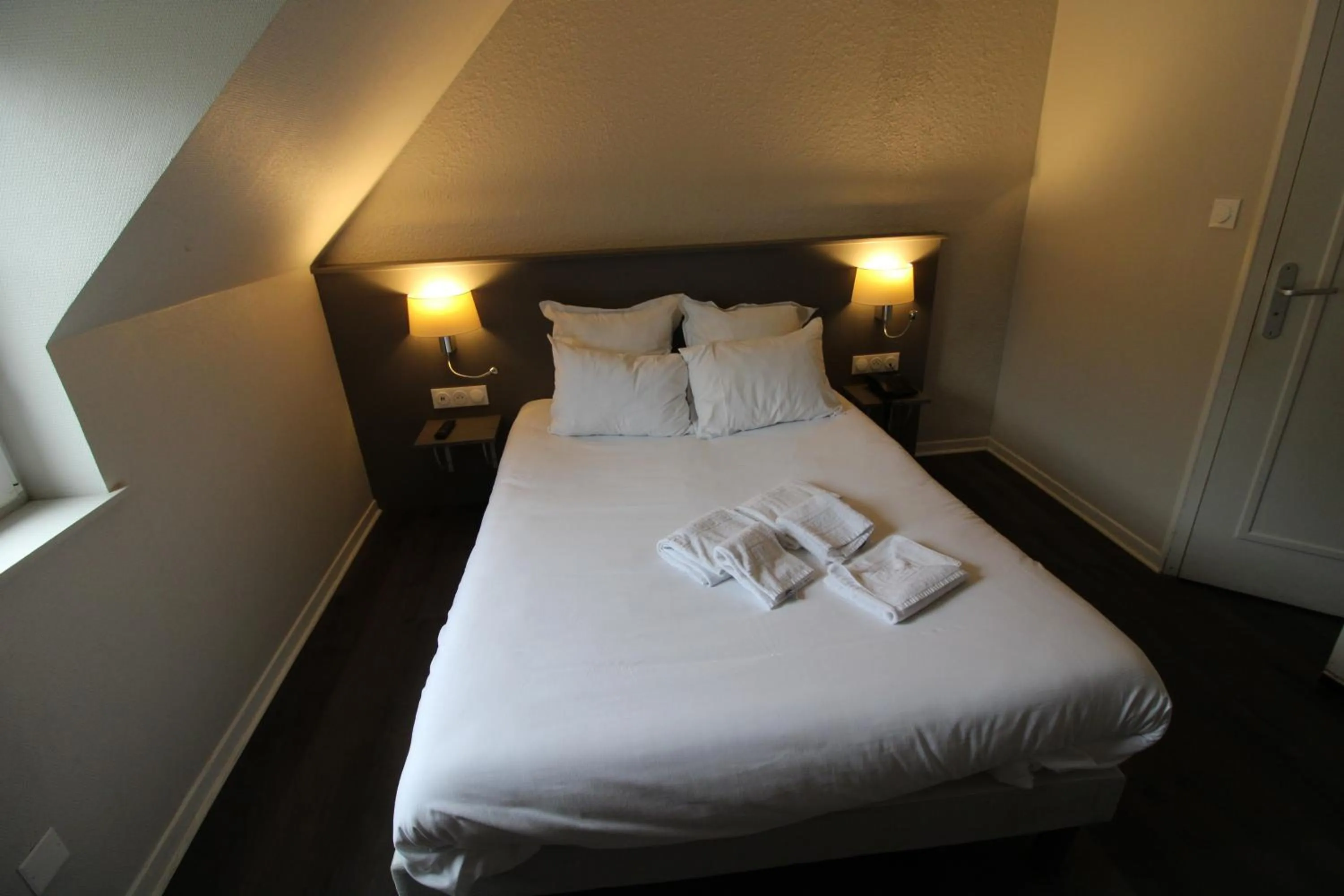 Bedroom in Hôtel Casabianca