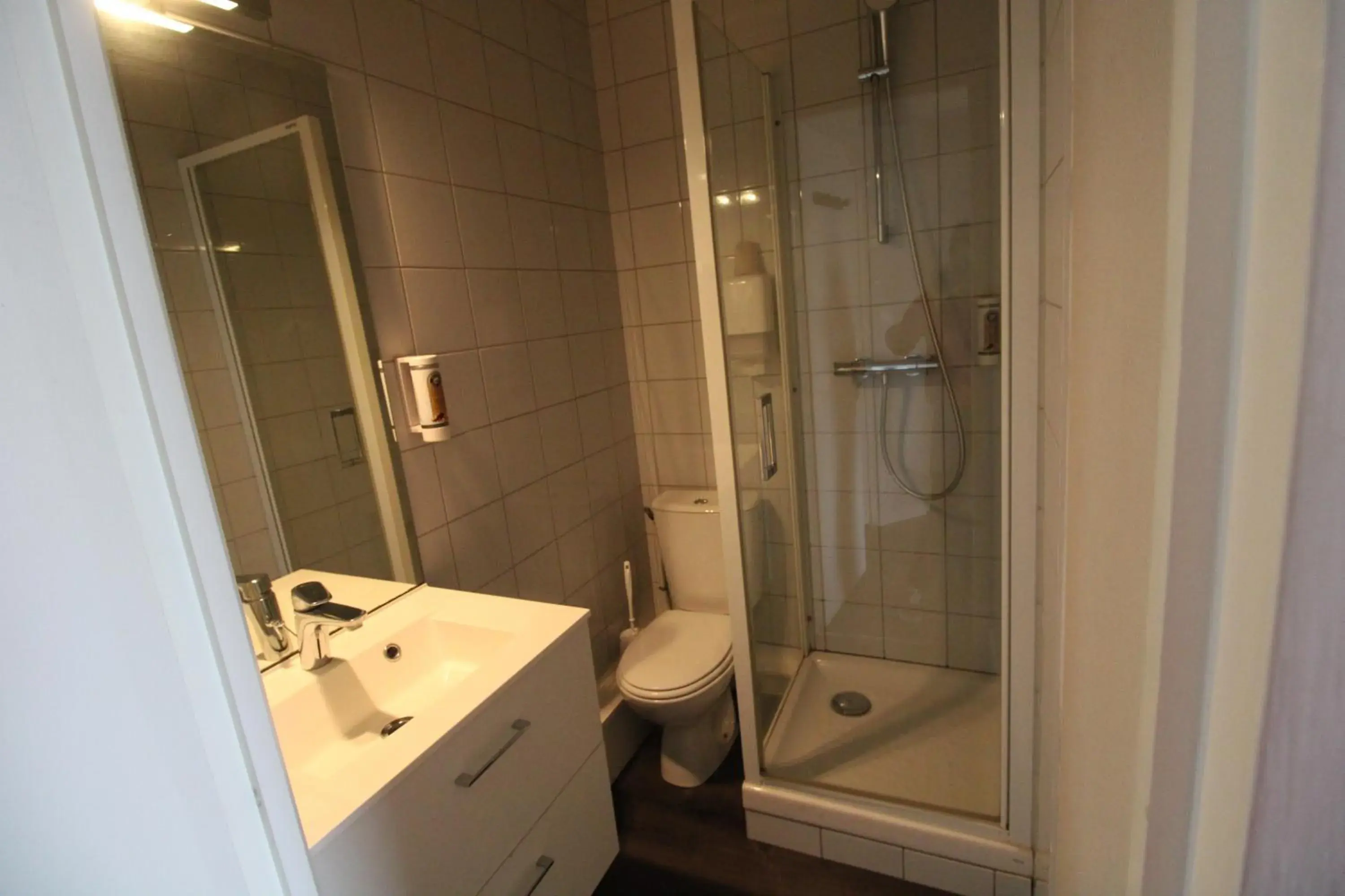 Single Room in Hôtel Casabianca Single Room in Hôtel Casabianca