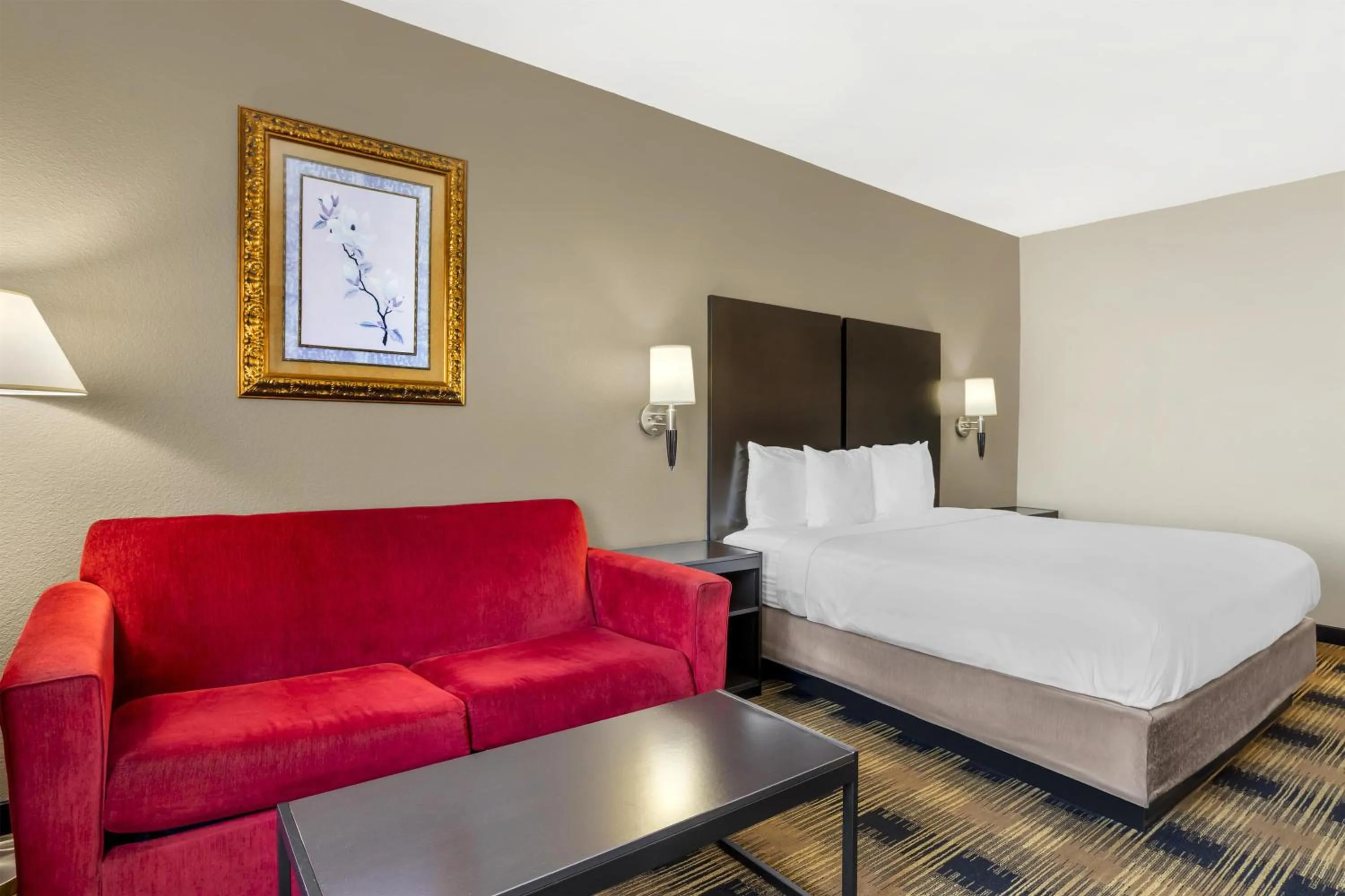 Bedroom, Bed in Best Western Plus Heritage Inn & Suites Houston