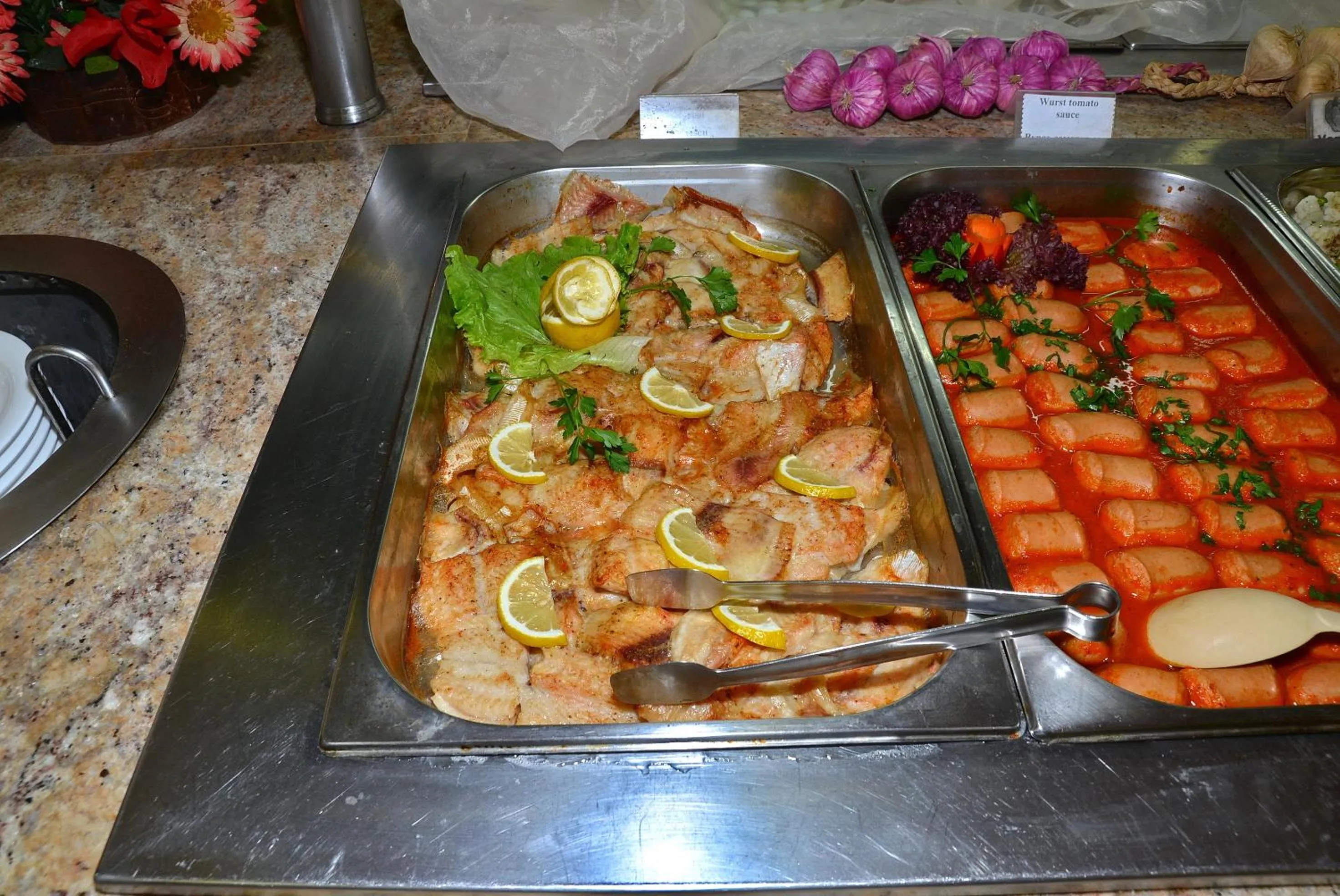 Food in Diamond Hotel - All Inclusive