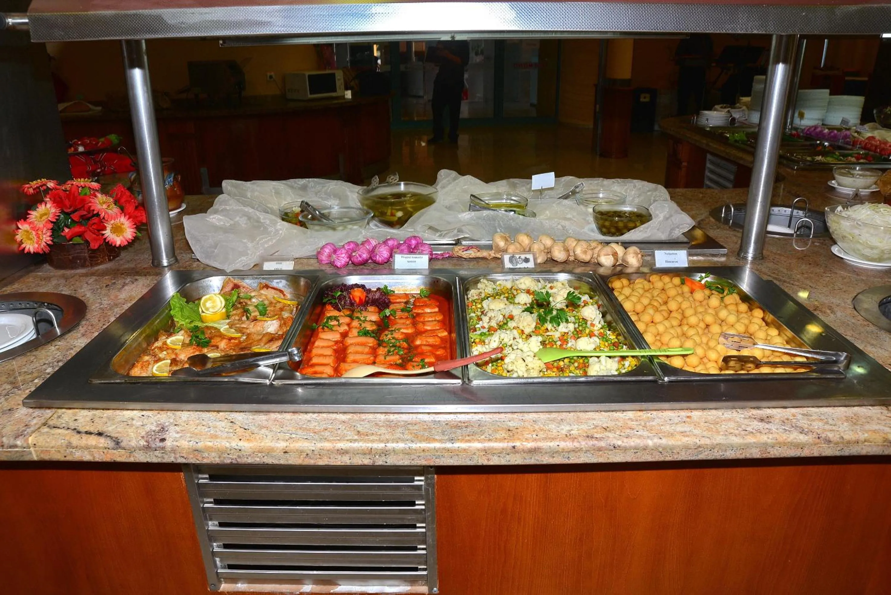 Food in Diamond Hotel - All Inclusive