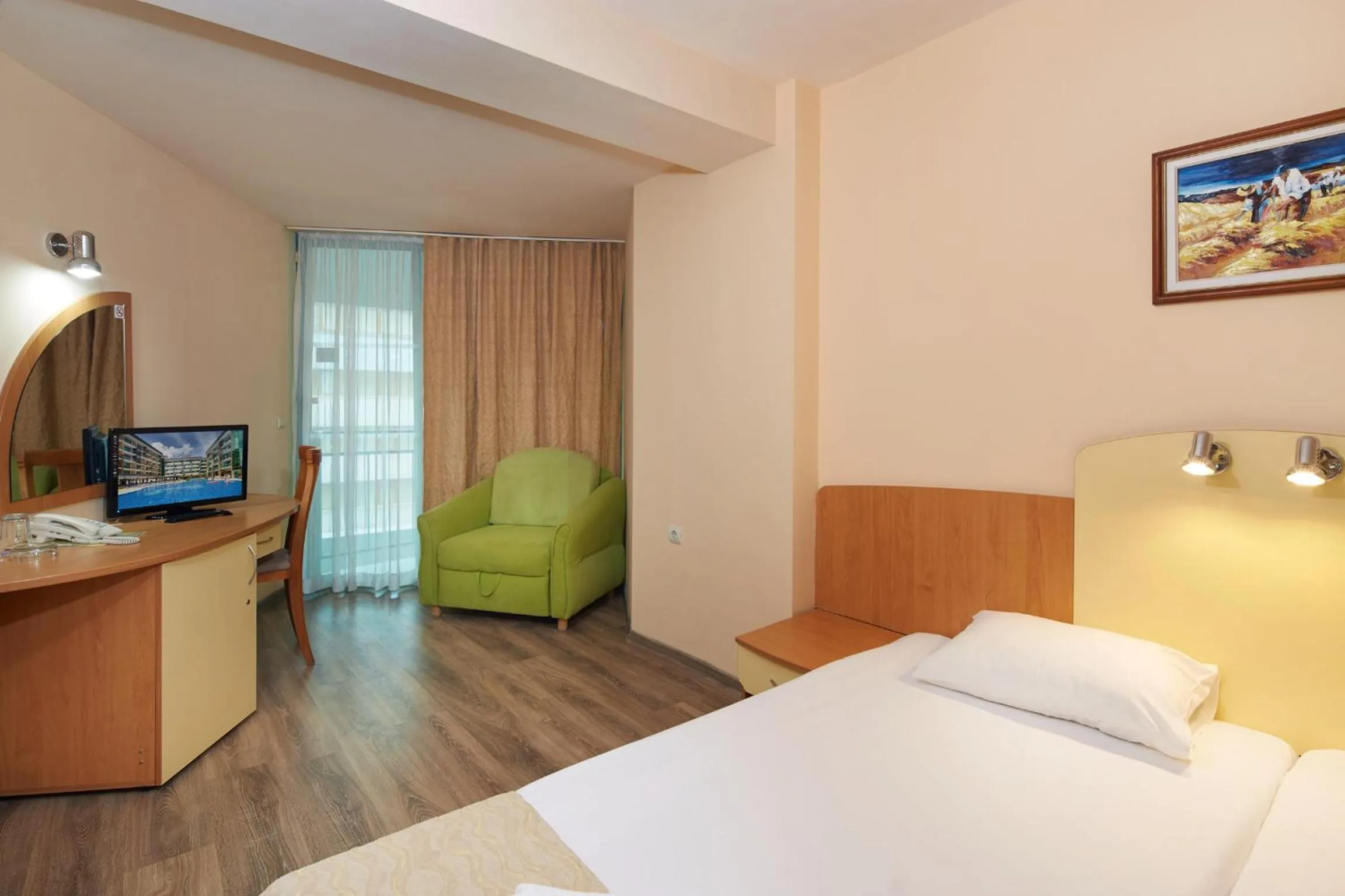 Photo of the whole room, Bed in Diamond Hotel - All Inclusive