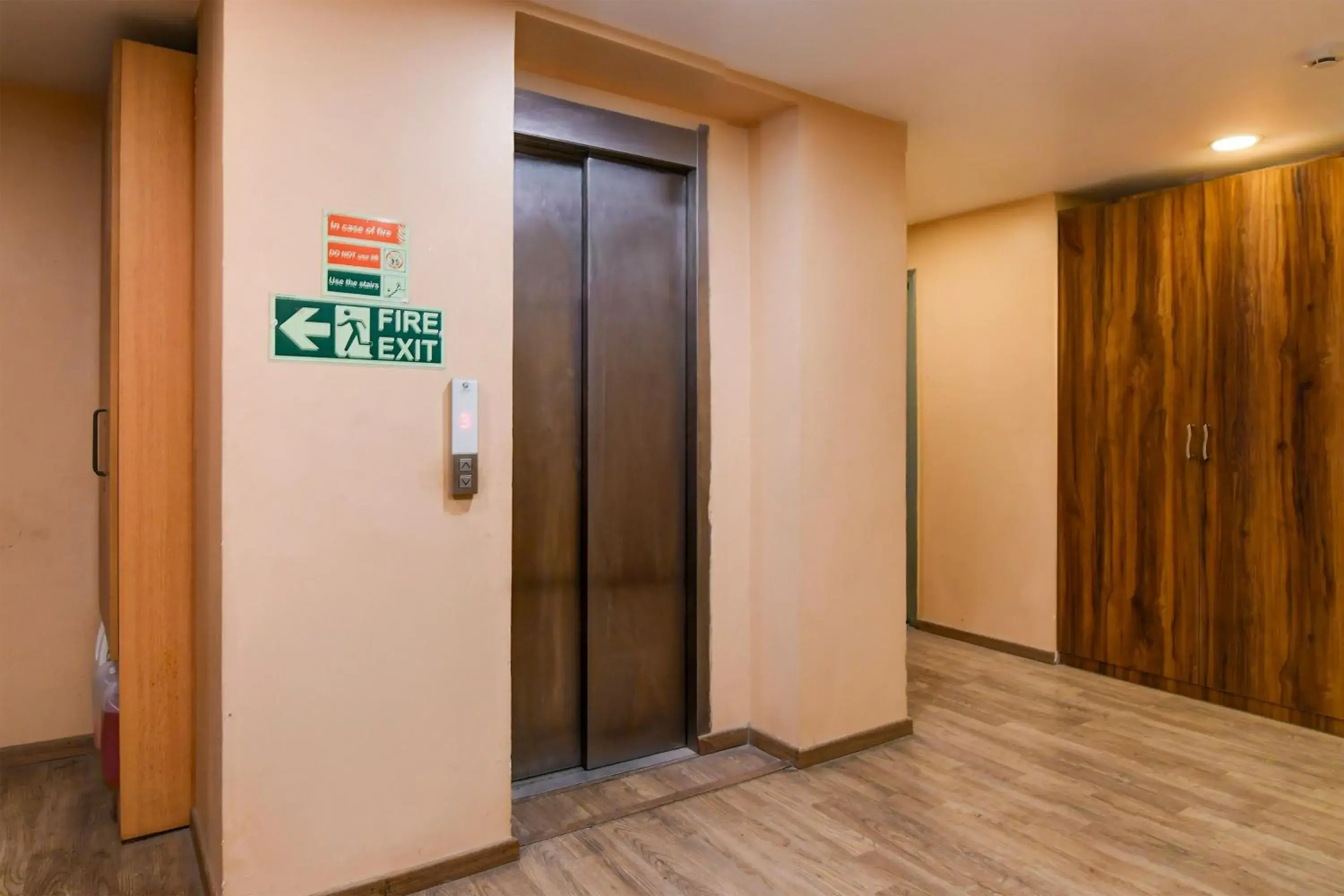 Lobby or reception in Super Townhouse VIP Road Formerly The Sky Lobby or reception in Super Townhouse VIP Road Formerly The Sky