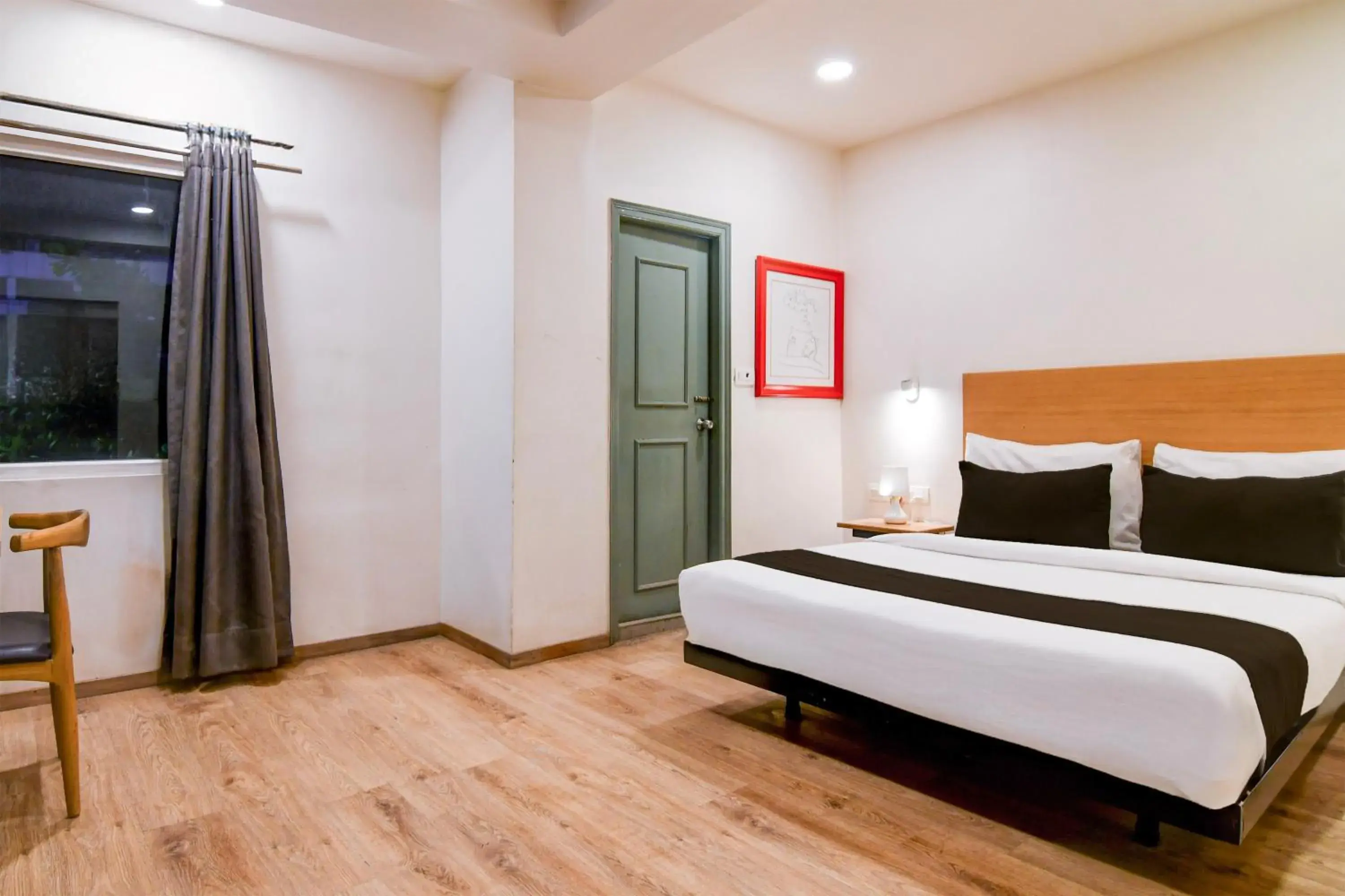 Bedroom, Bed in Super Townhouse VIP Road Formerly The Sky Bedroom, Bed in Super Townhouse VIP Road Formerly The Sky