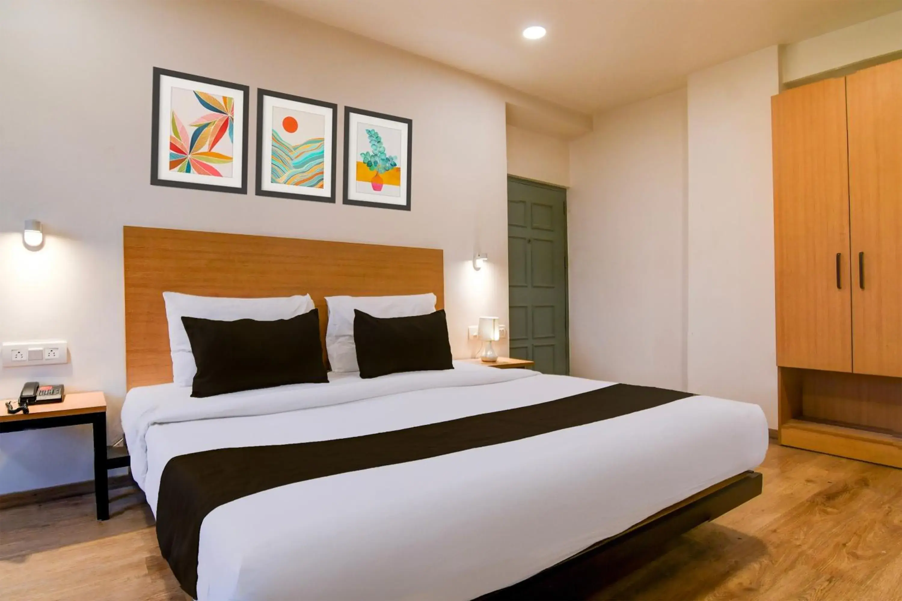 Bedroom, Bed in Super Townhouse VIP Road Formerly The Sky Bedroom, Bed in Super Townhouse VIP Road Formerly The Sky