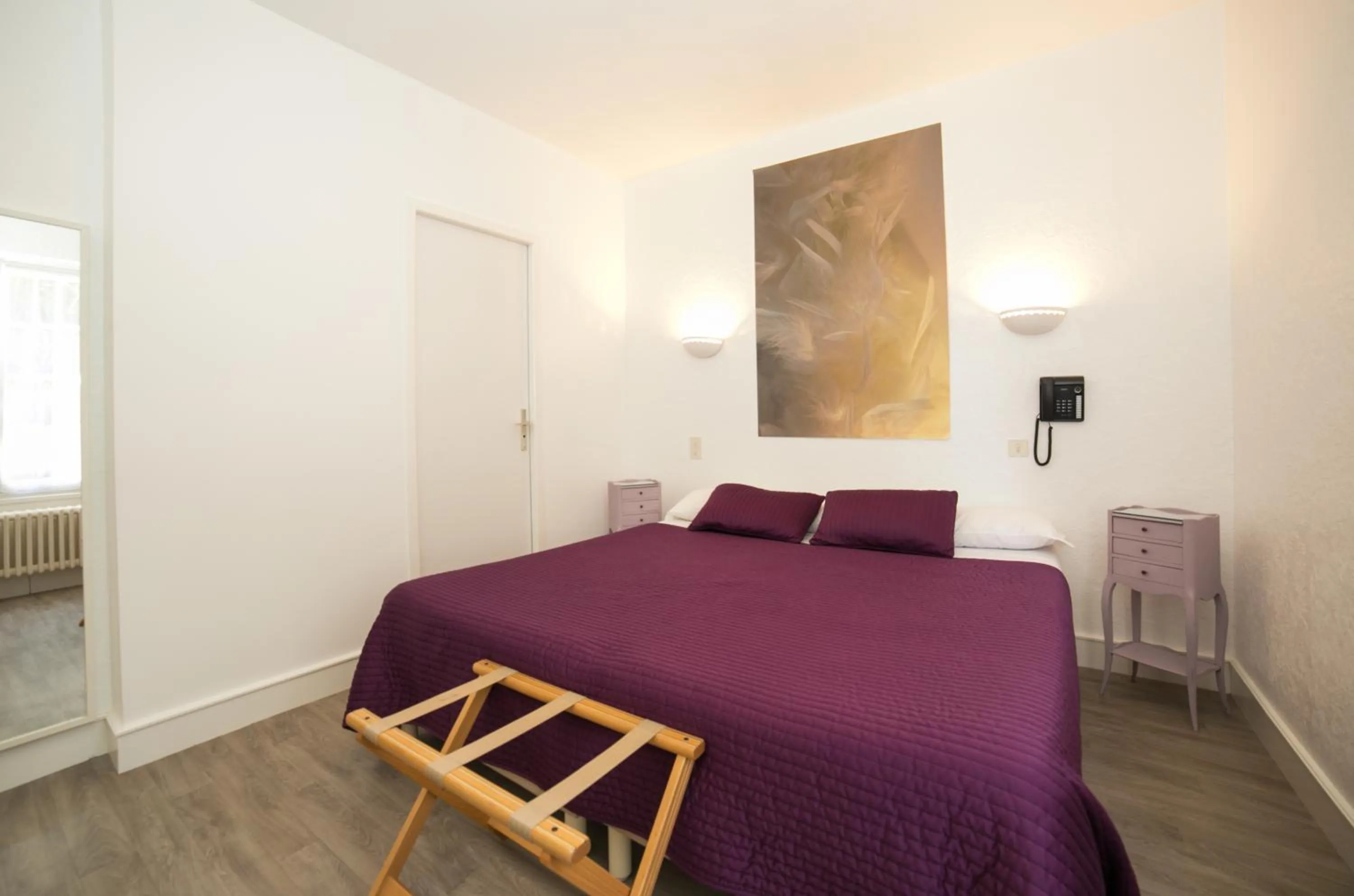 Decorative detail, Bed in Hôtel An Ti Gwenn