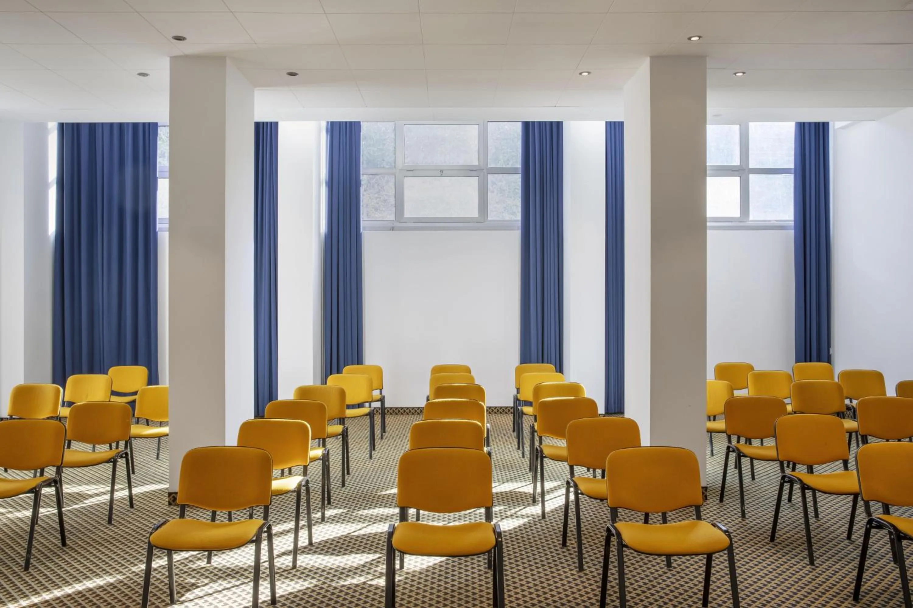 Meeting/conference room in B&B HOTEL Cuneo Cristal