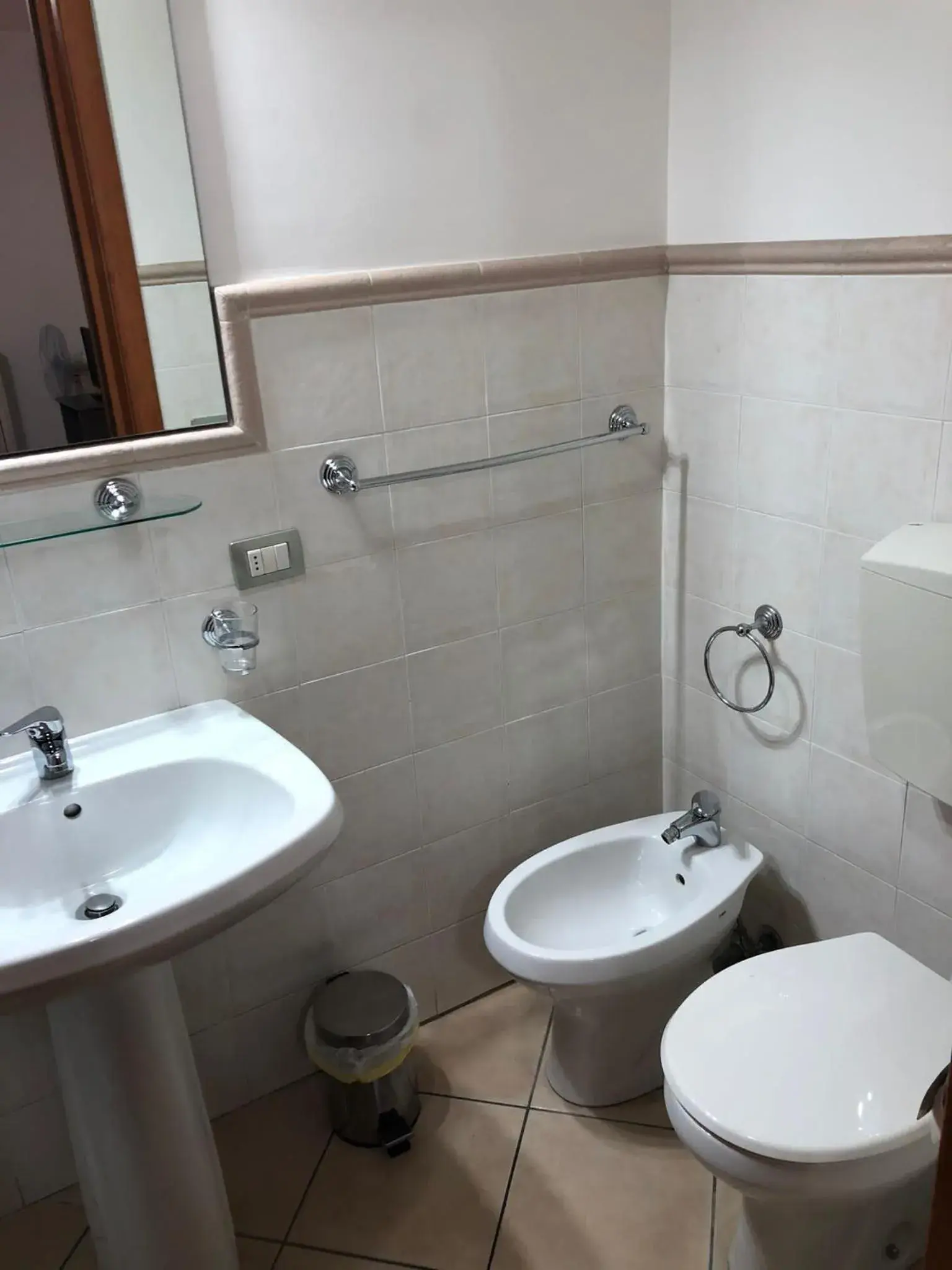 Twin Room with Bathroom in B&B Tarasia Twin Room with Bathroom in B&B Tarasia