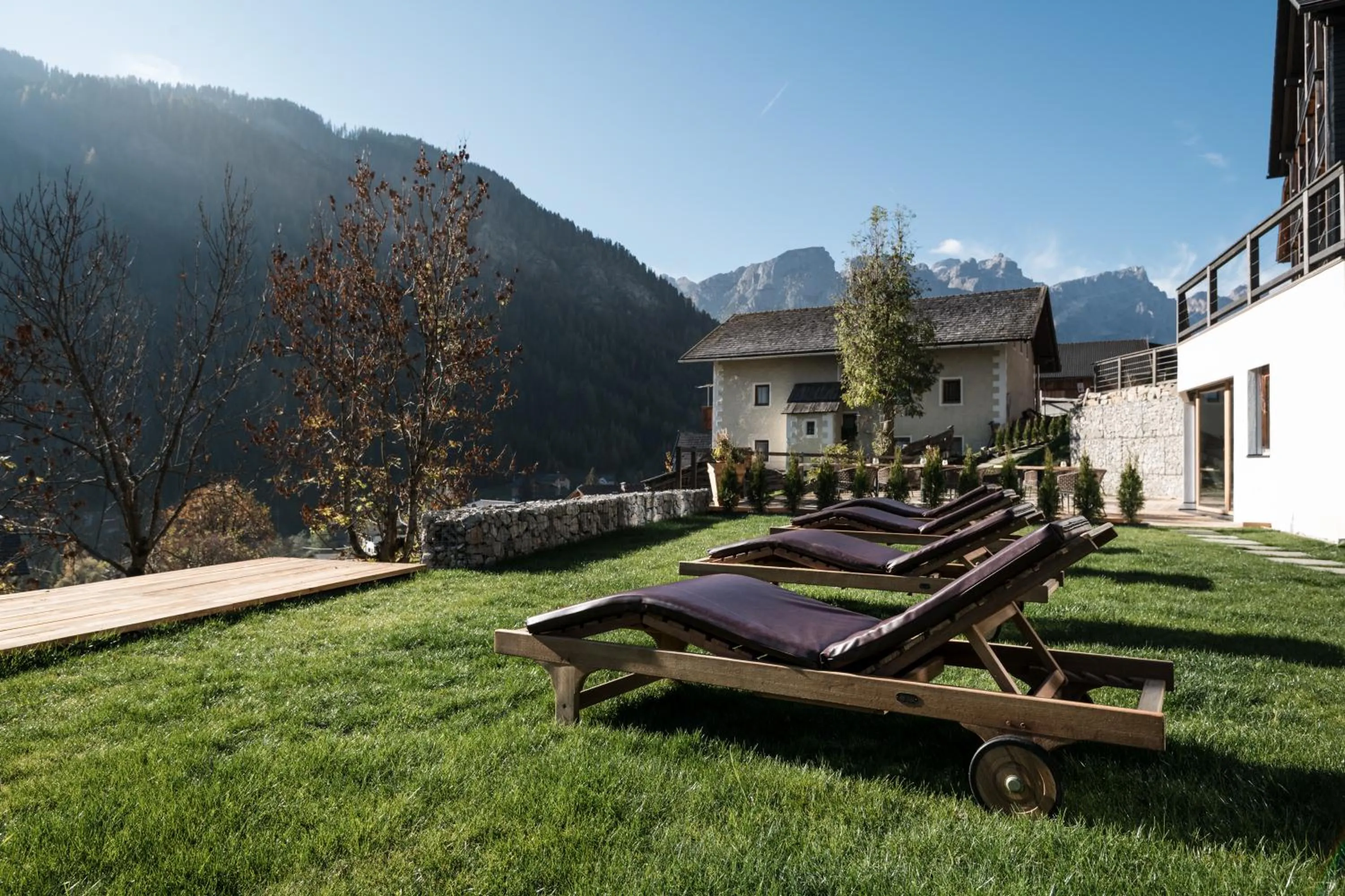 Les Dolomites Mountain Lodges