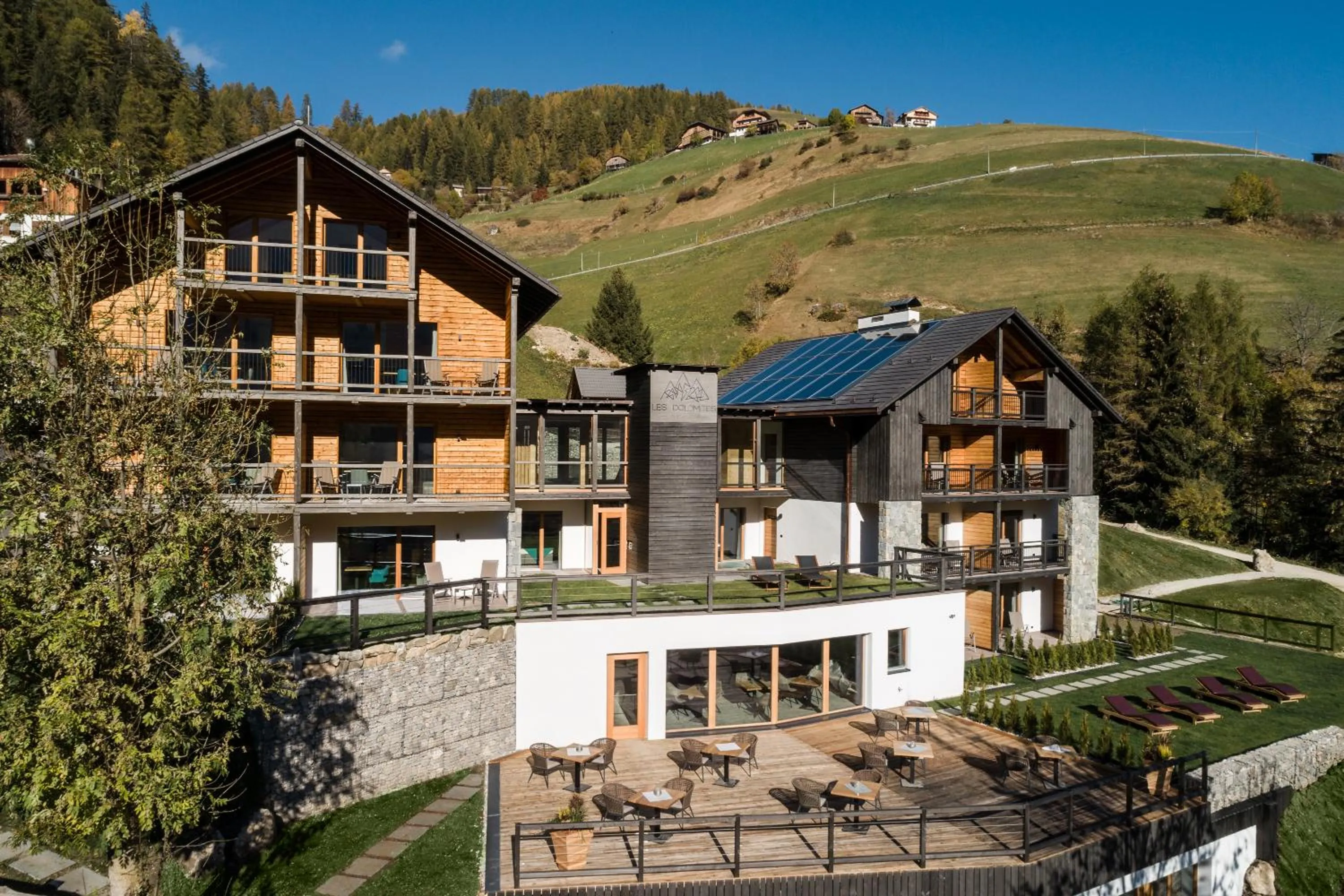 Les Dolomites Mountain Lodges