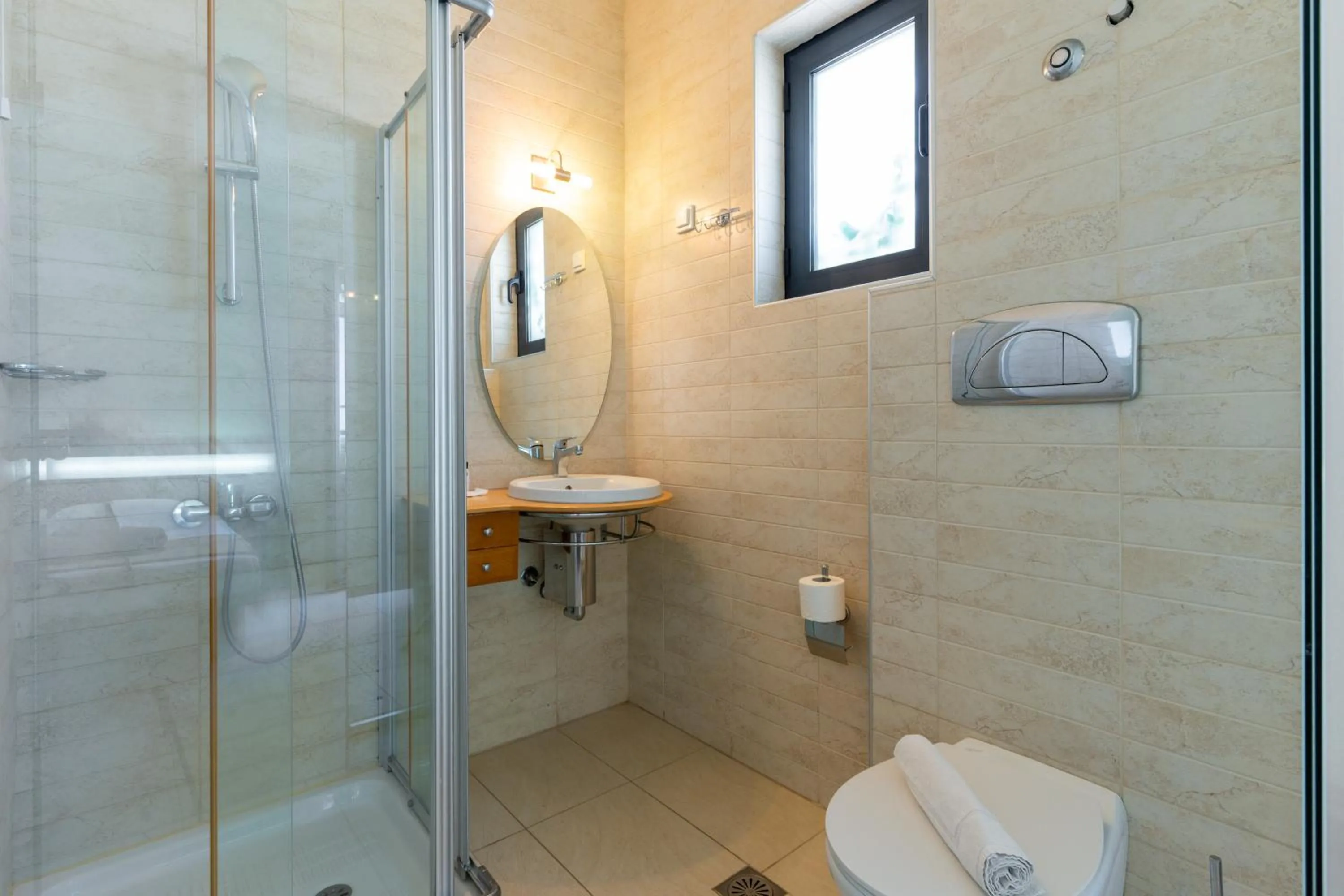 Shower in Eva Bay Hotel On The Beach - Adults Only