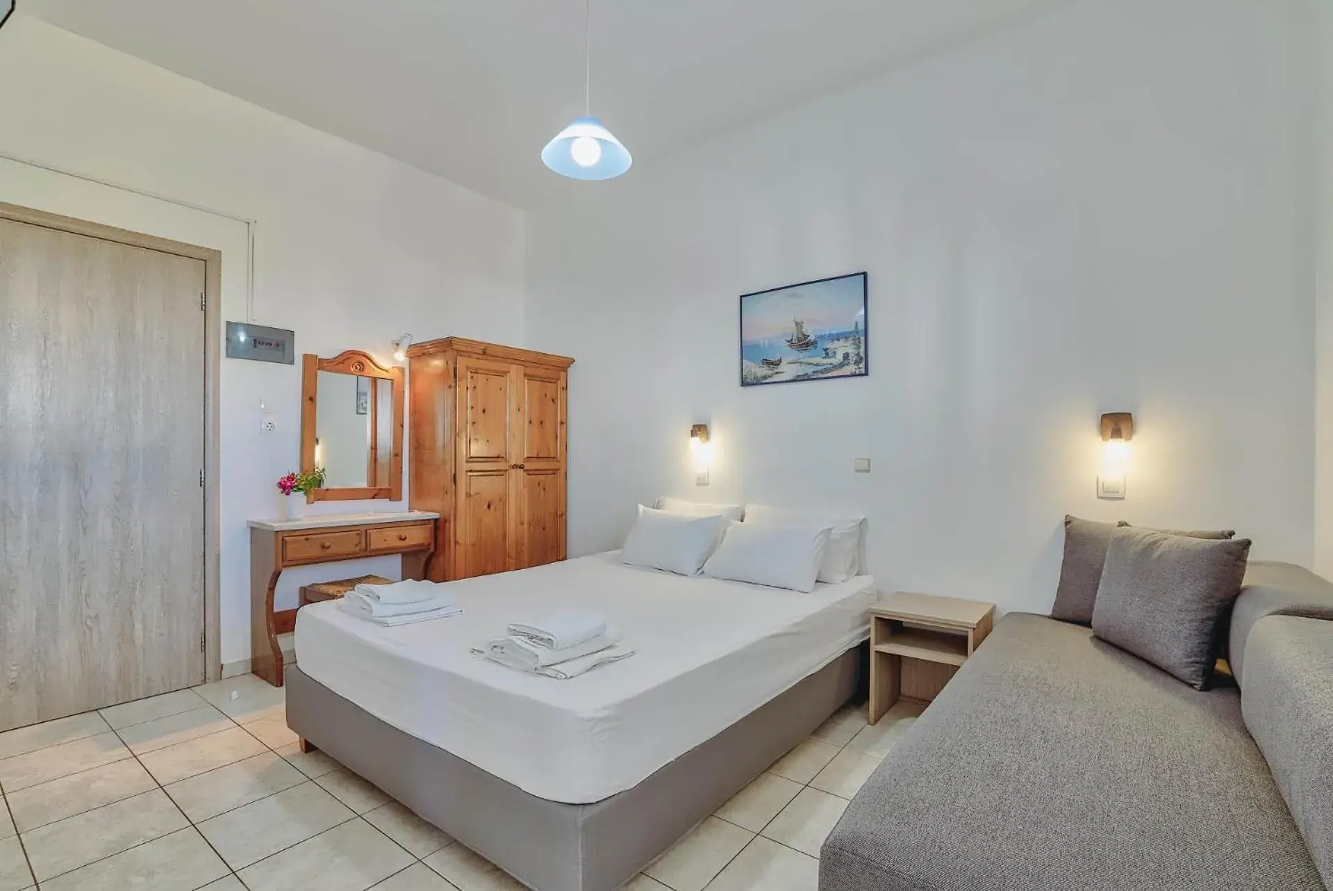 Superior Quadruple Room in Pavlos Place Superior Quadruple Room in Pavlos Place