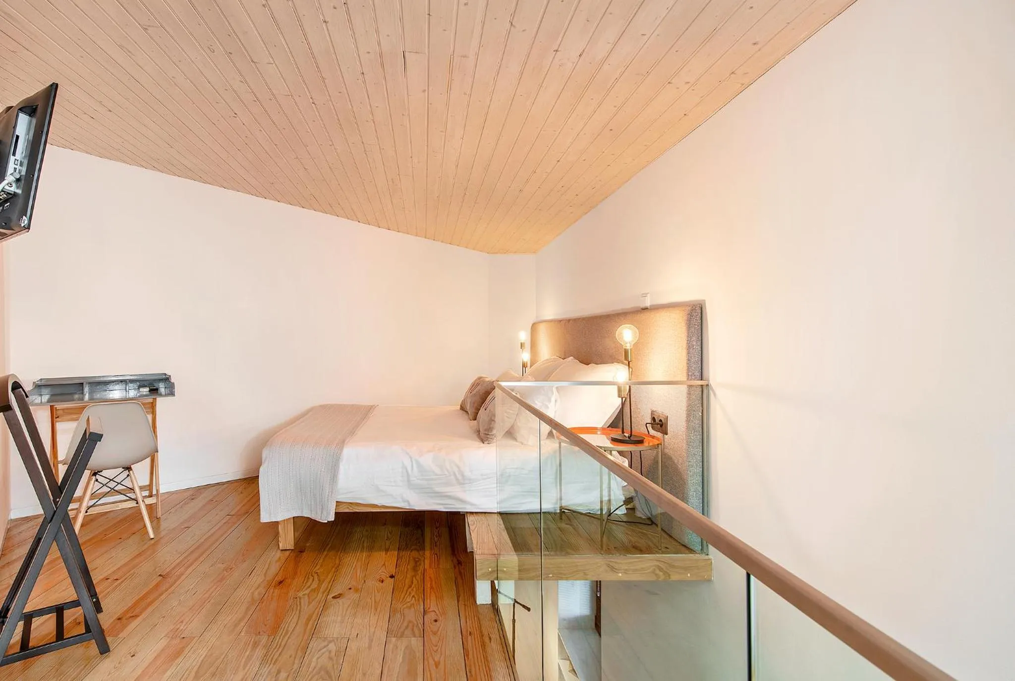 Bed in Wake Up Famalicão