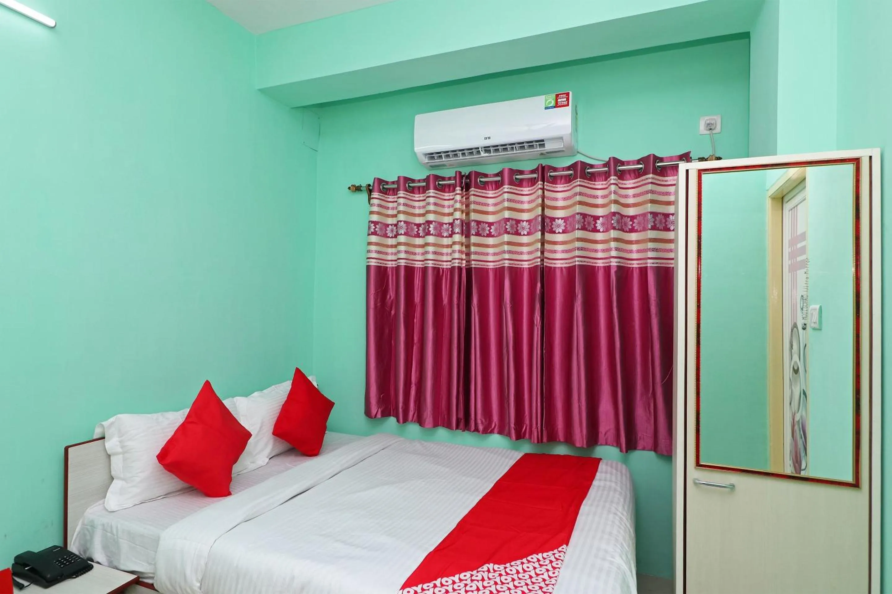 Bedroom, Bed in Super Hotel O Apan Guest House Near Acropolis Mall