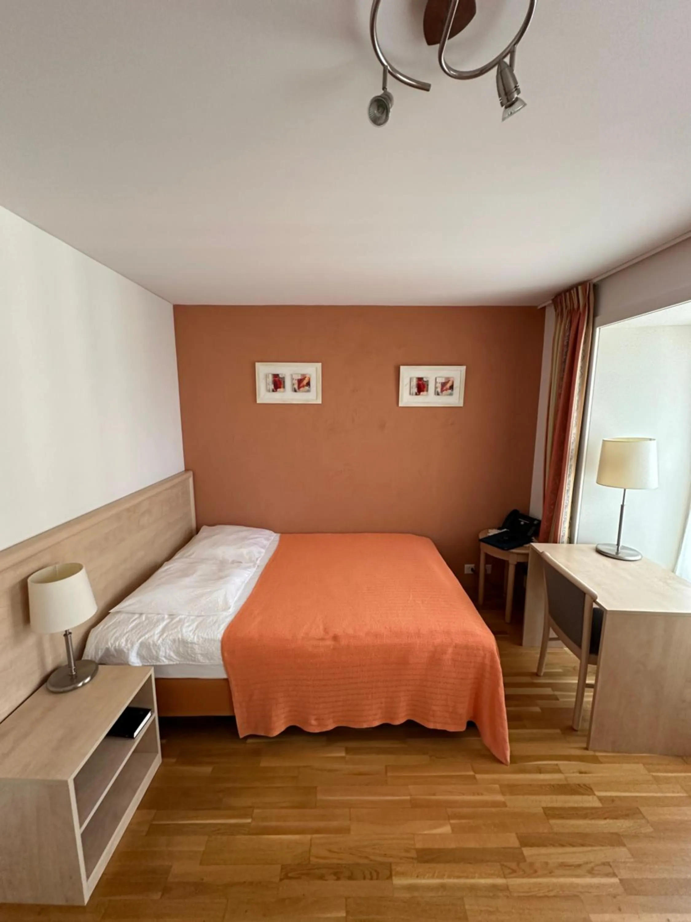 Bedroom, Bed in Auberge Aux Deux Sapins