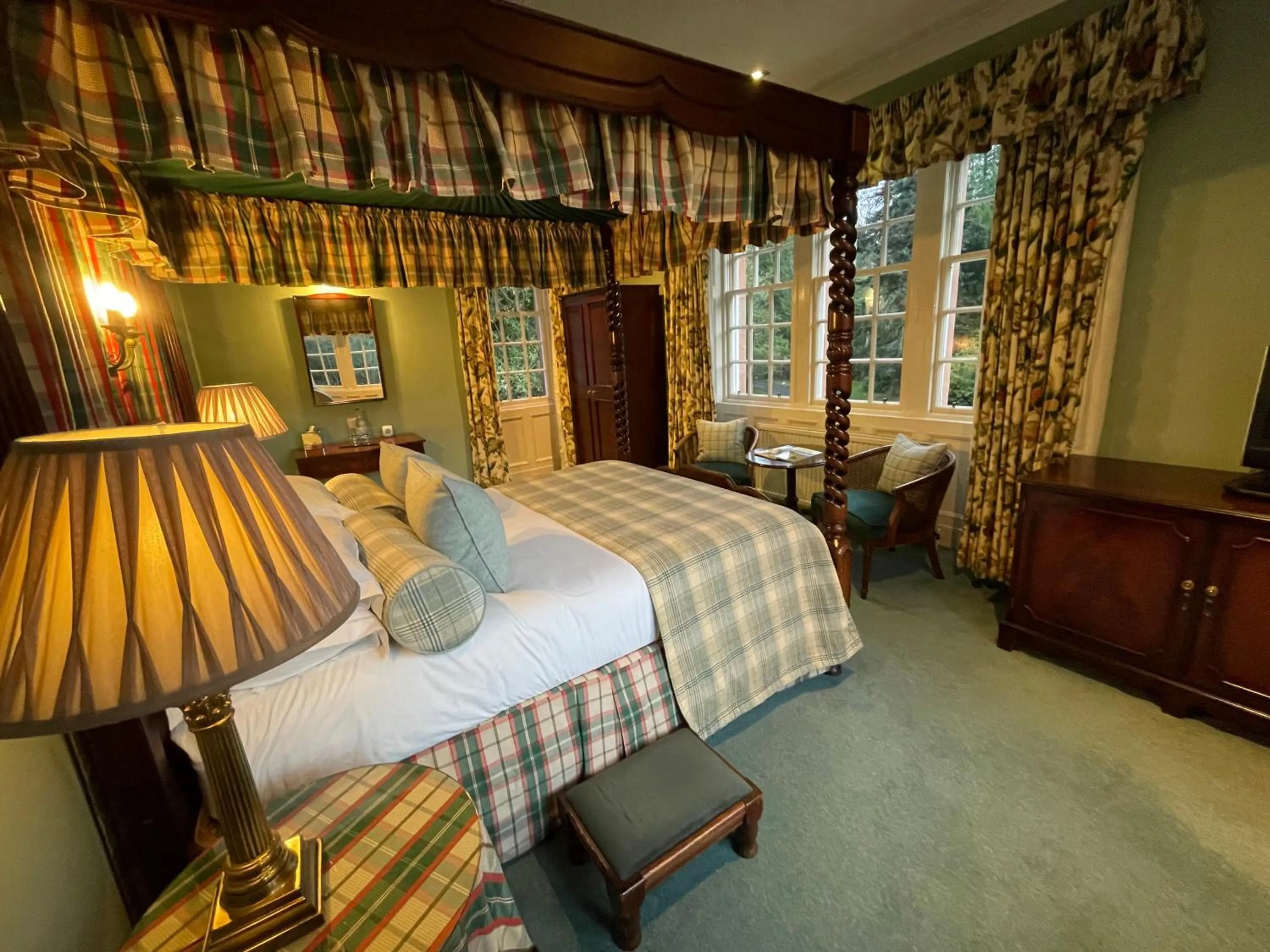 Bedroom, Bed in Bunchrew House Hotel