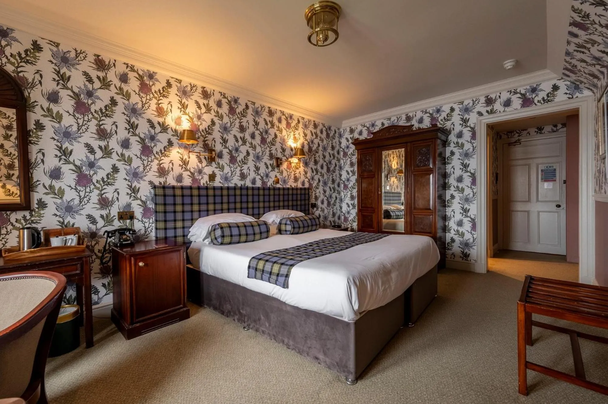 Bedroom, Bed in Bunchrew House Hotel