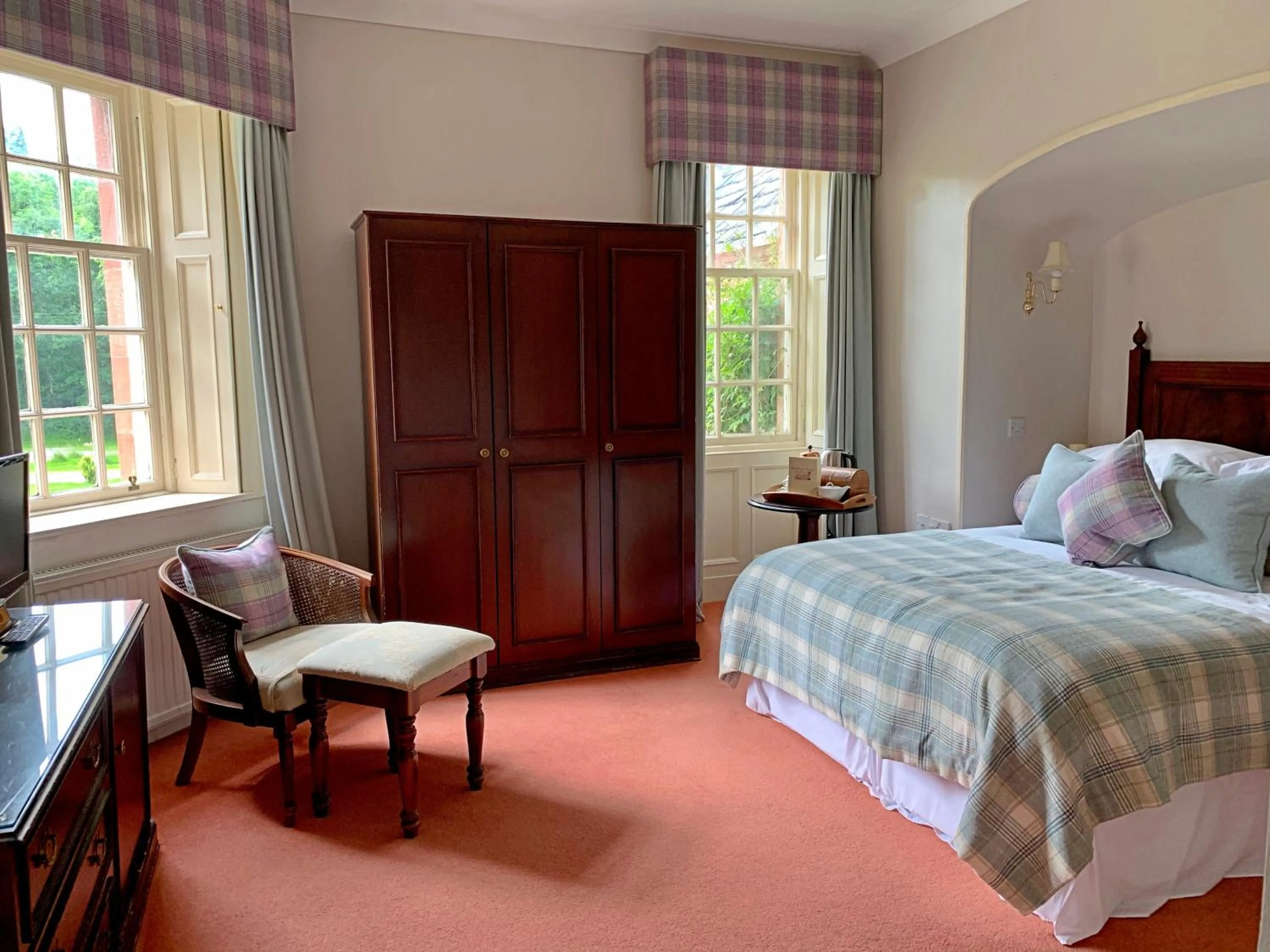 Bedroom, Bed in Bunchrew House Hotel