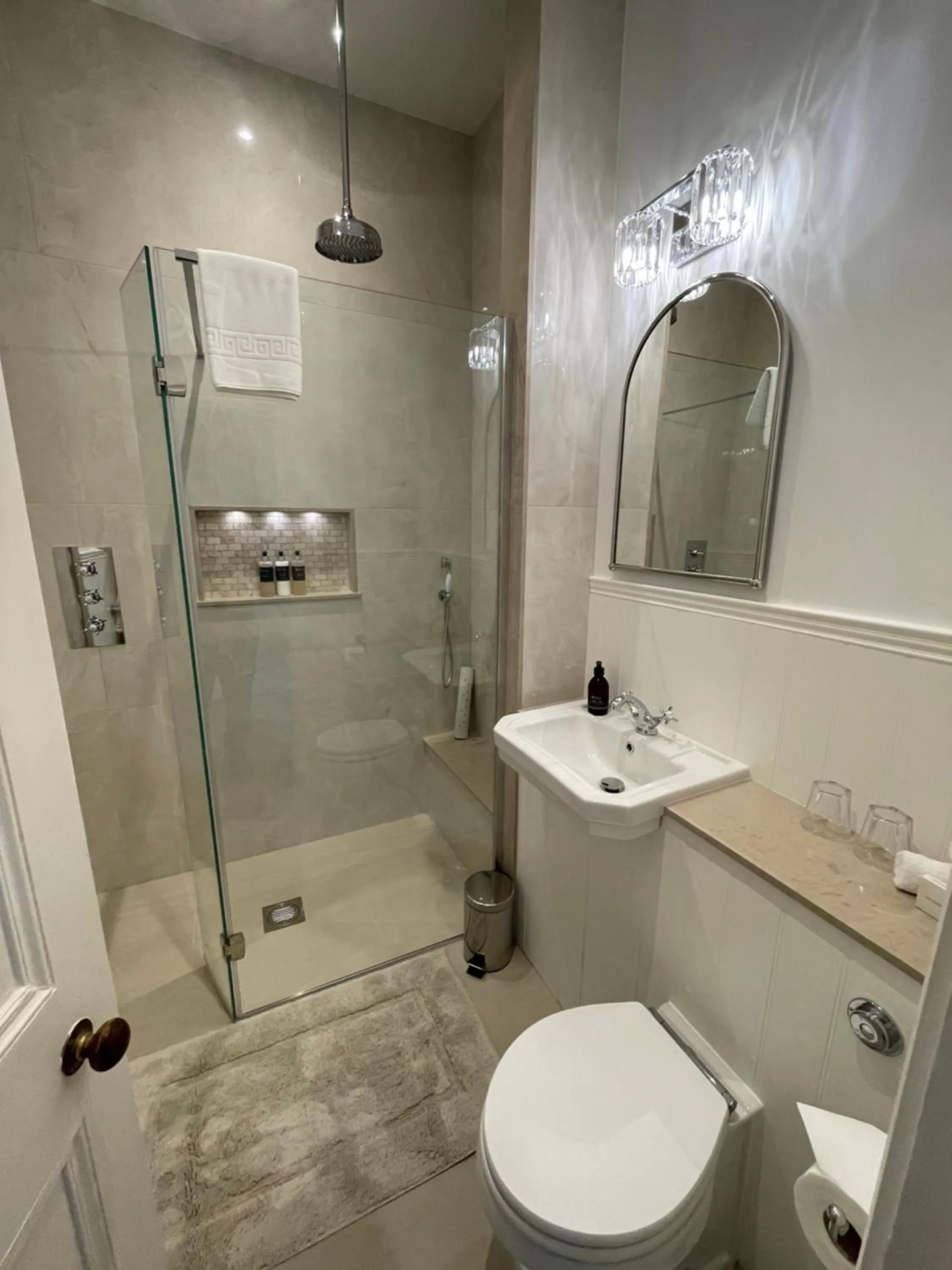 Bathroom in Bunchrew House Hotel