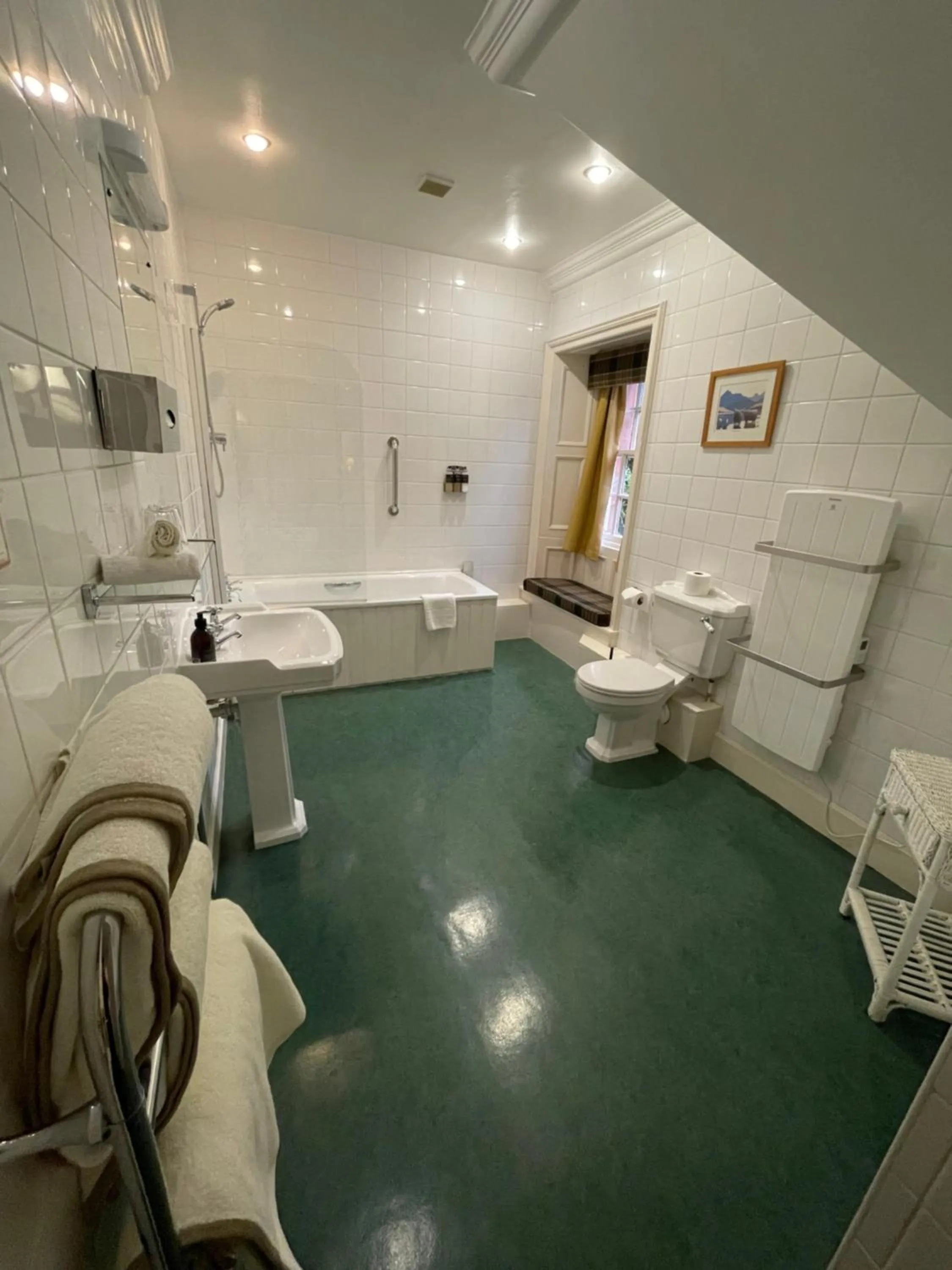 Bathroom in Bunchrew House Hotel