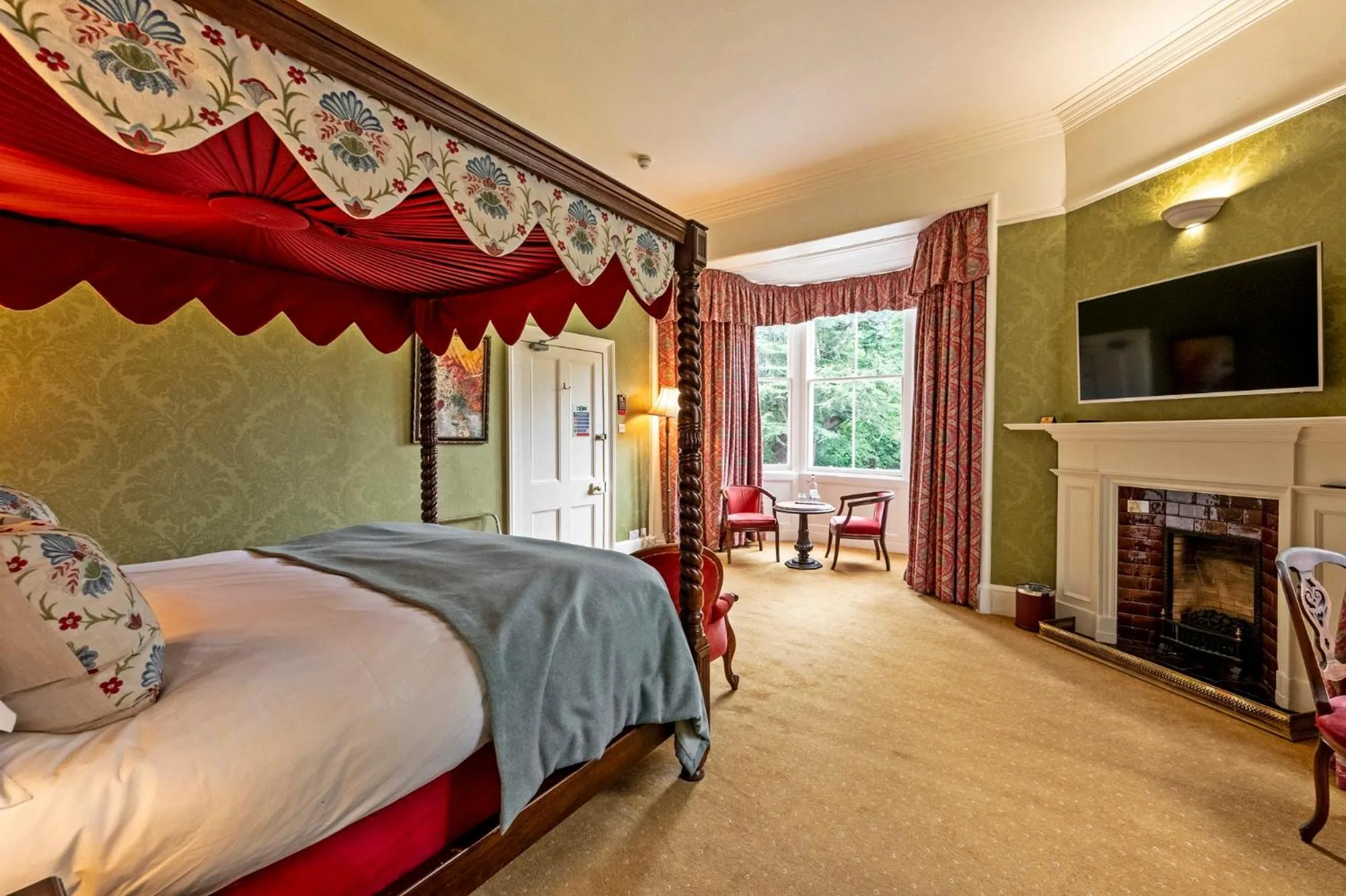 Bedroom, Bed in Bunchrew House Hotel