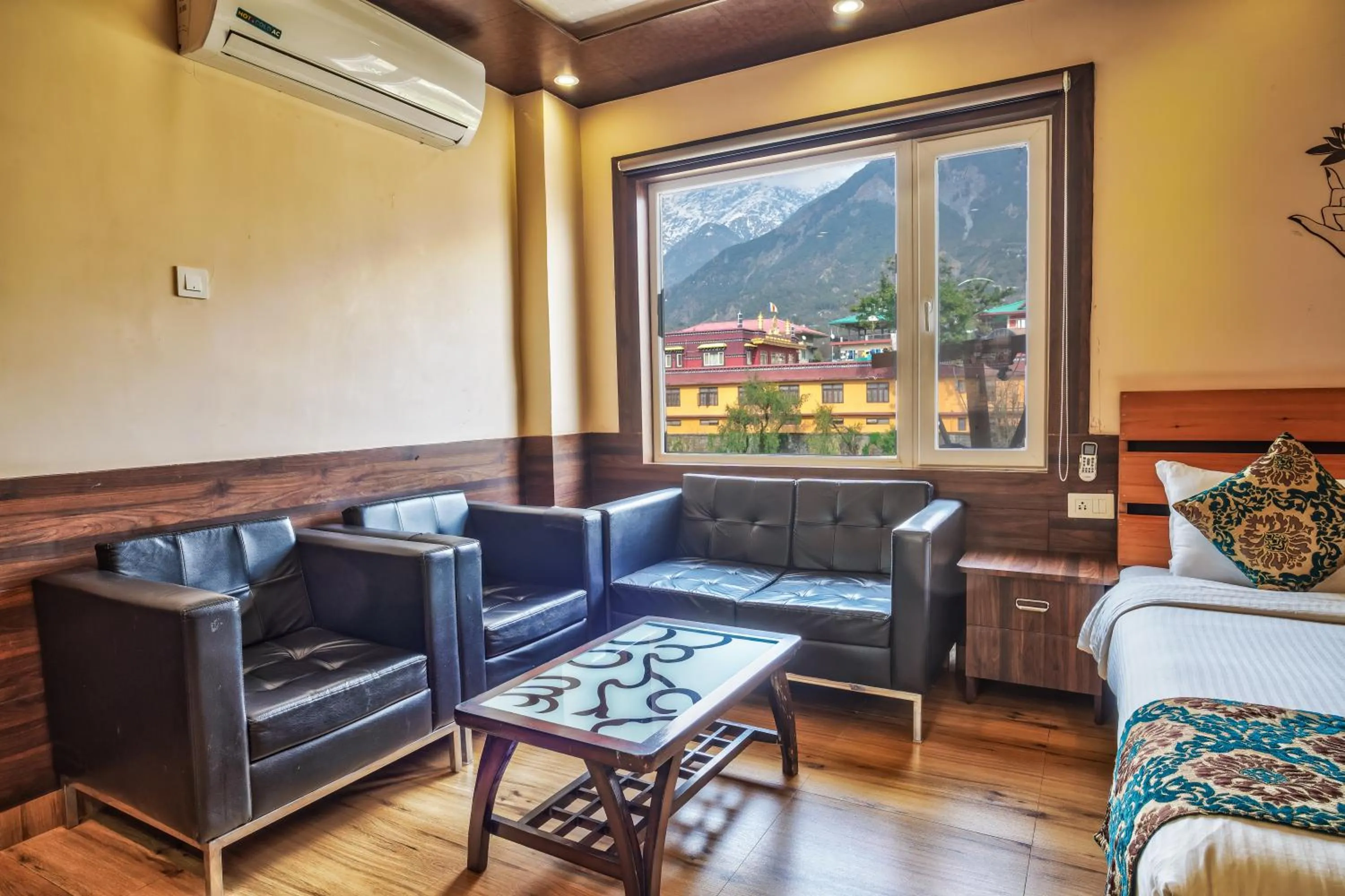 Bedroom in Hotel Buddha House Himalayan Brothers