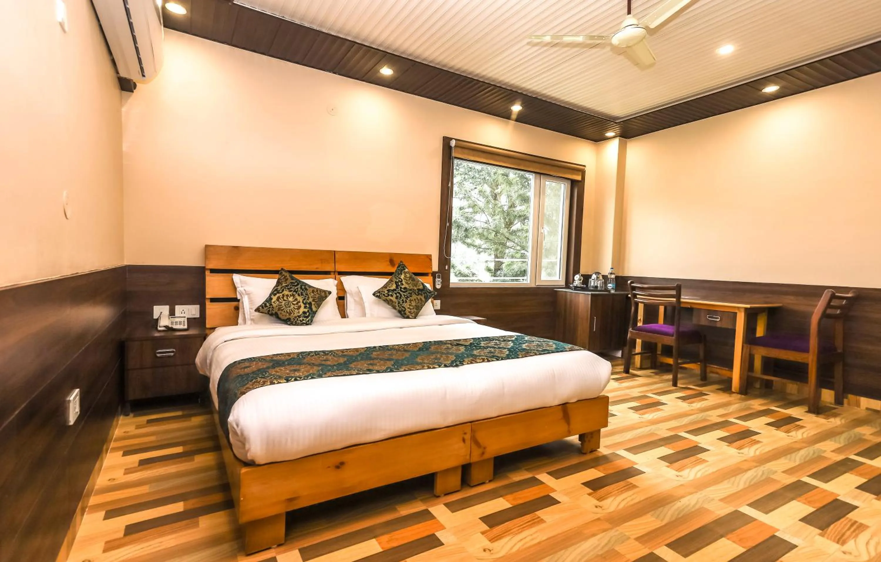 Photo of the whole room, Bed in Hotel Buddha House Himalayan Brothers