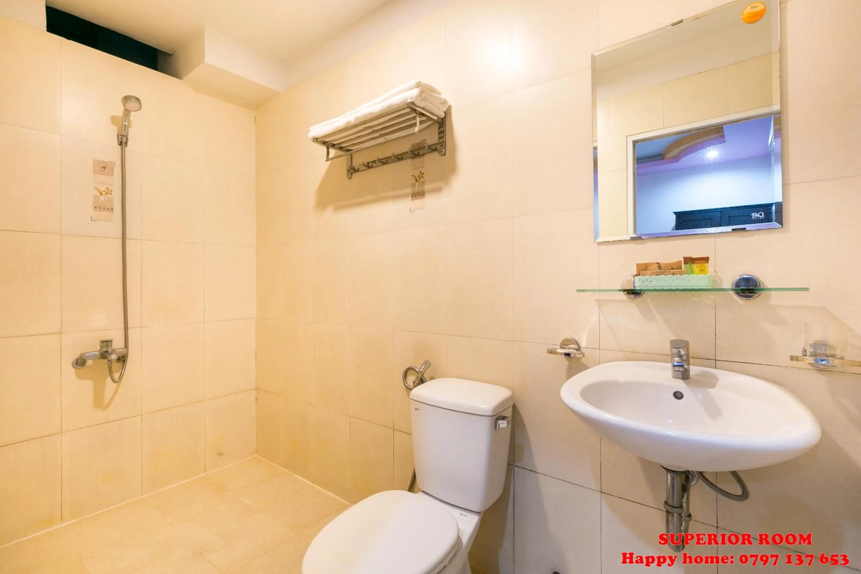 Hot Tub in Happy Home