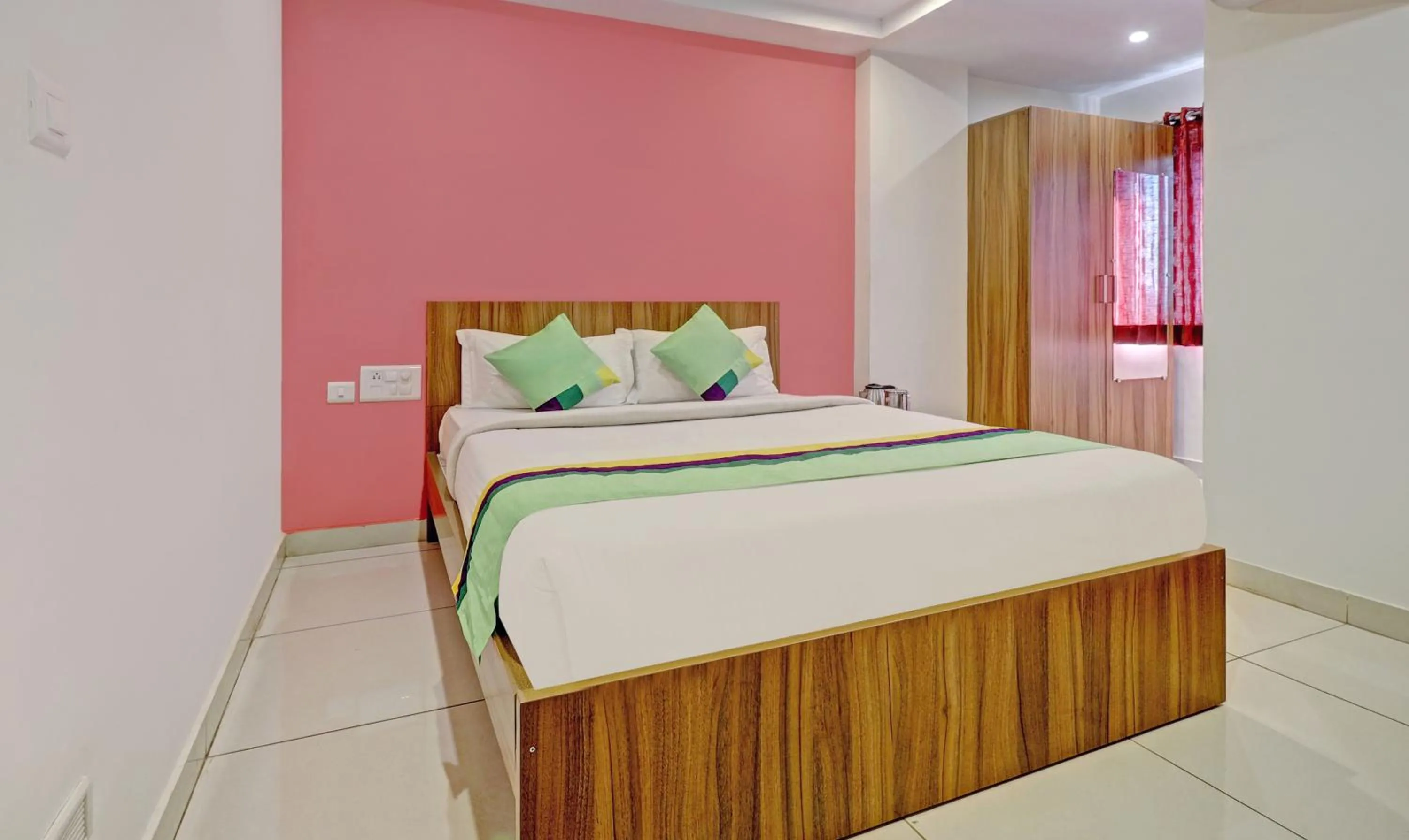Bed in Treebo Sai Suites Inn Nagavara
