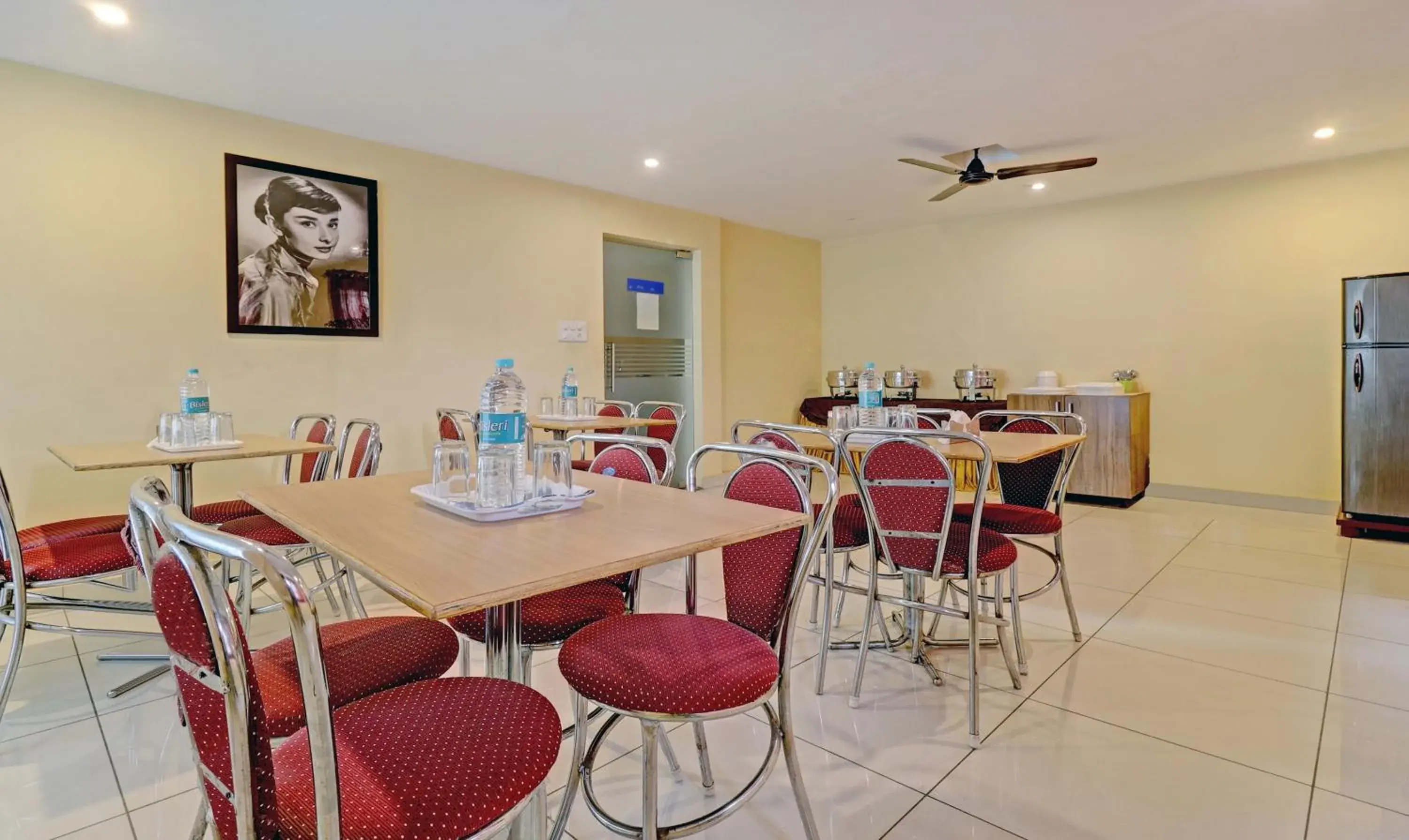 Breakfast in Treebo Sai Suites Inn Nagavara Breakfast in Treebo Sai Suites Inn Nagavara